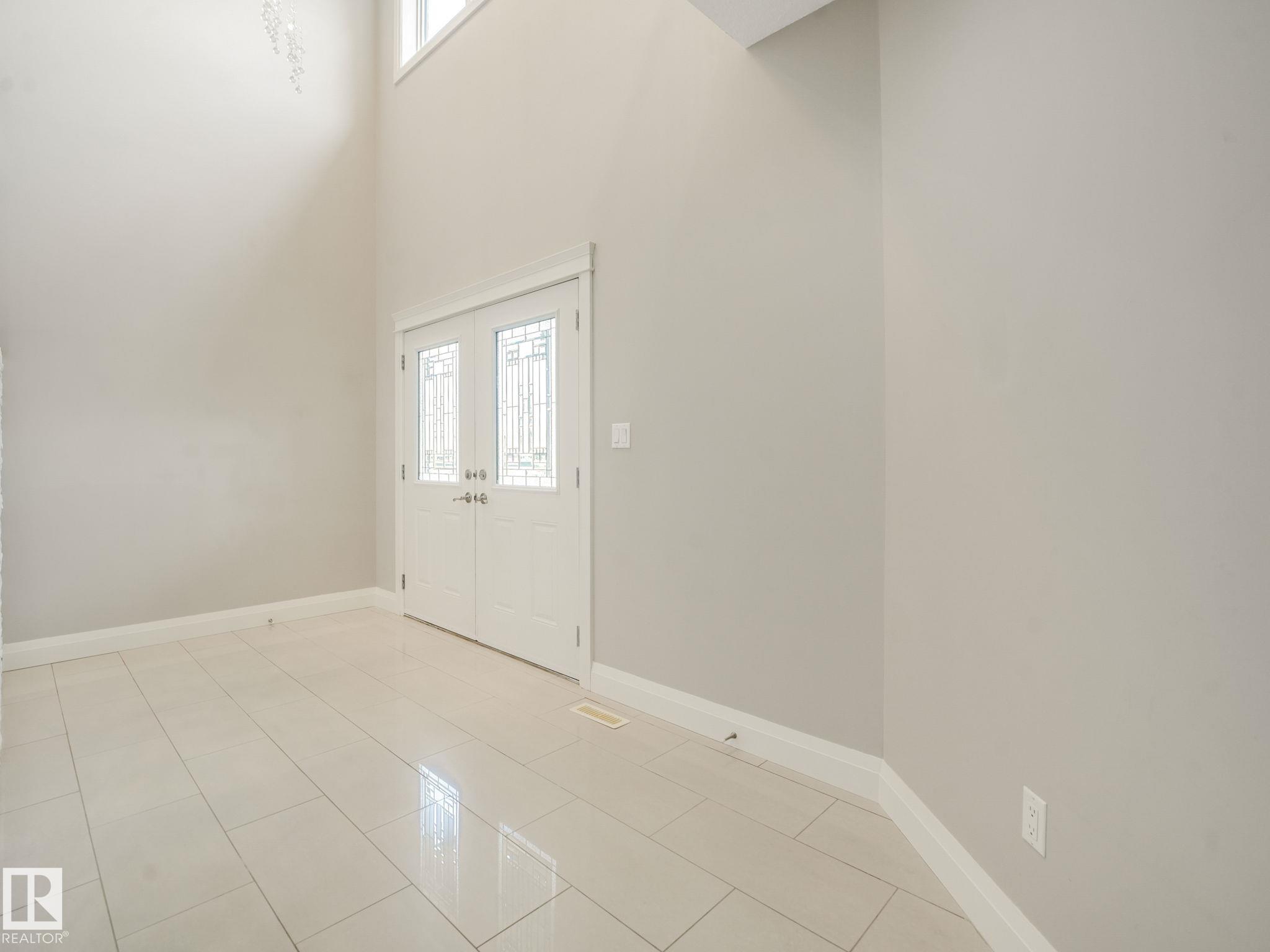 Photo 6 at 16268 137 Street NW, Carlton, Edmonton