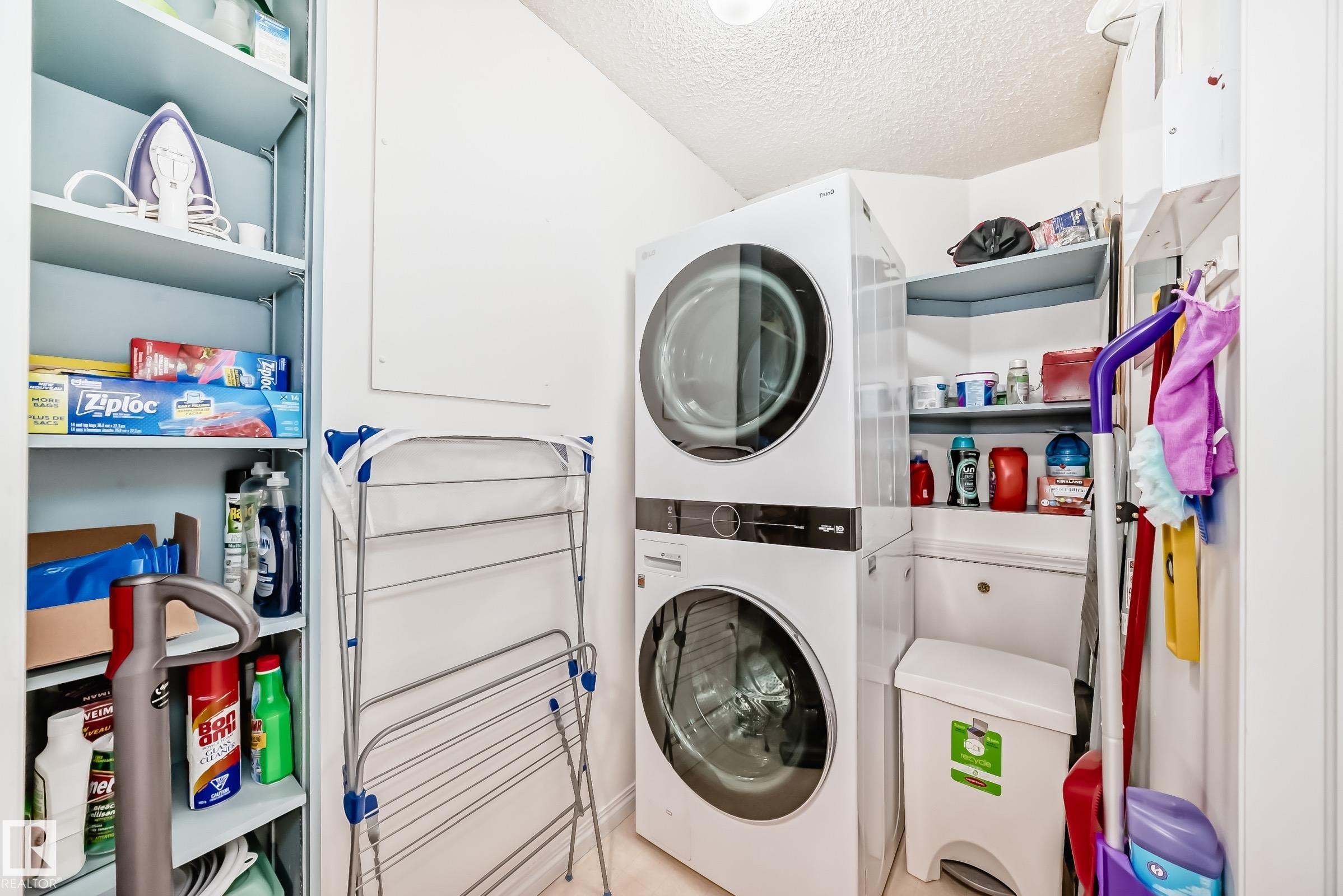 Photo 11 at 108 - 12028 103 Avenue NW, Wîhkwêntôwin, Edmonton