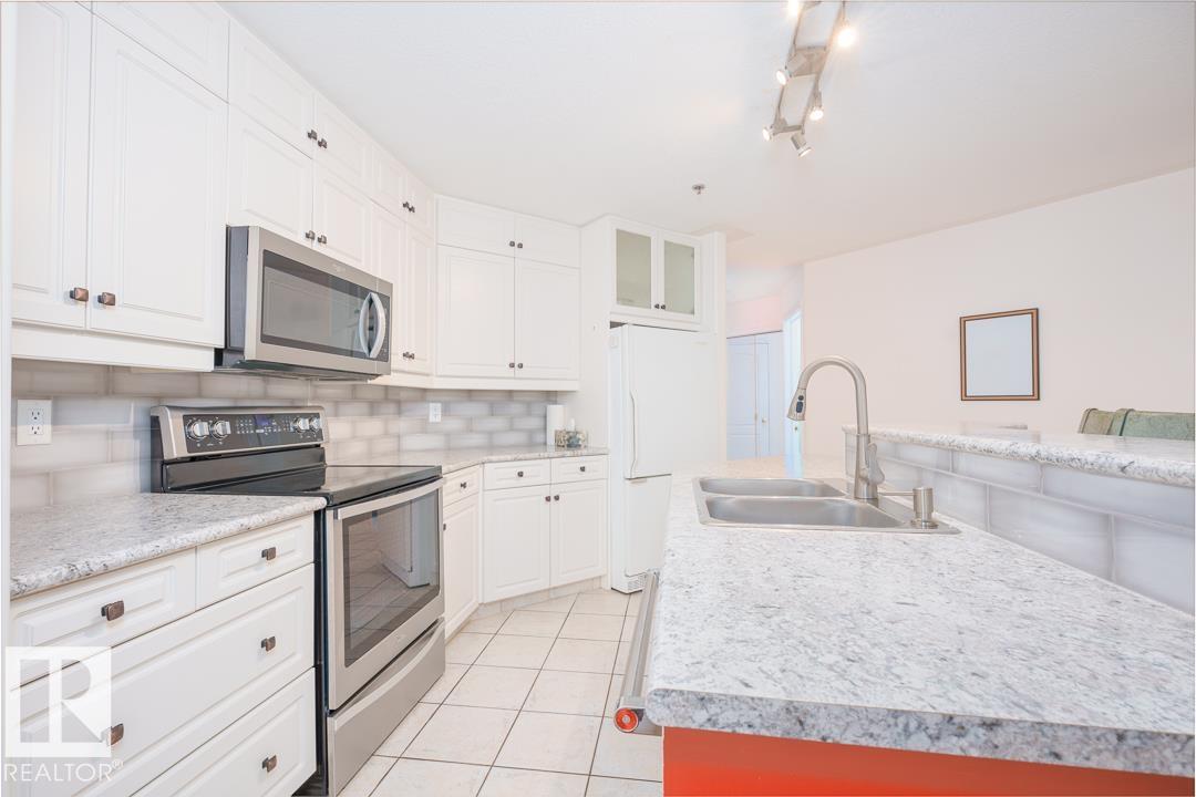 Photo 18 at 108 - 12028 103 Avenue NW, Wîhkwêntôwin, Edmonton
