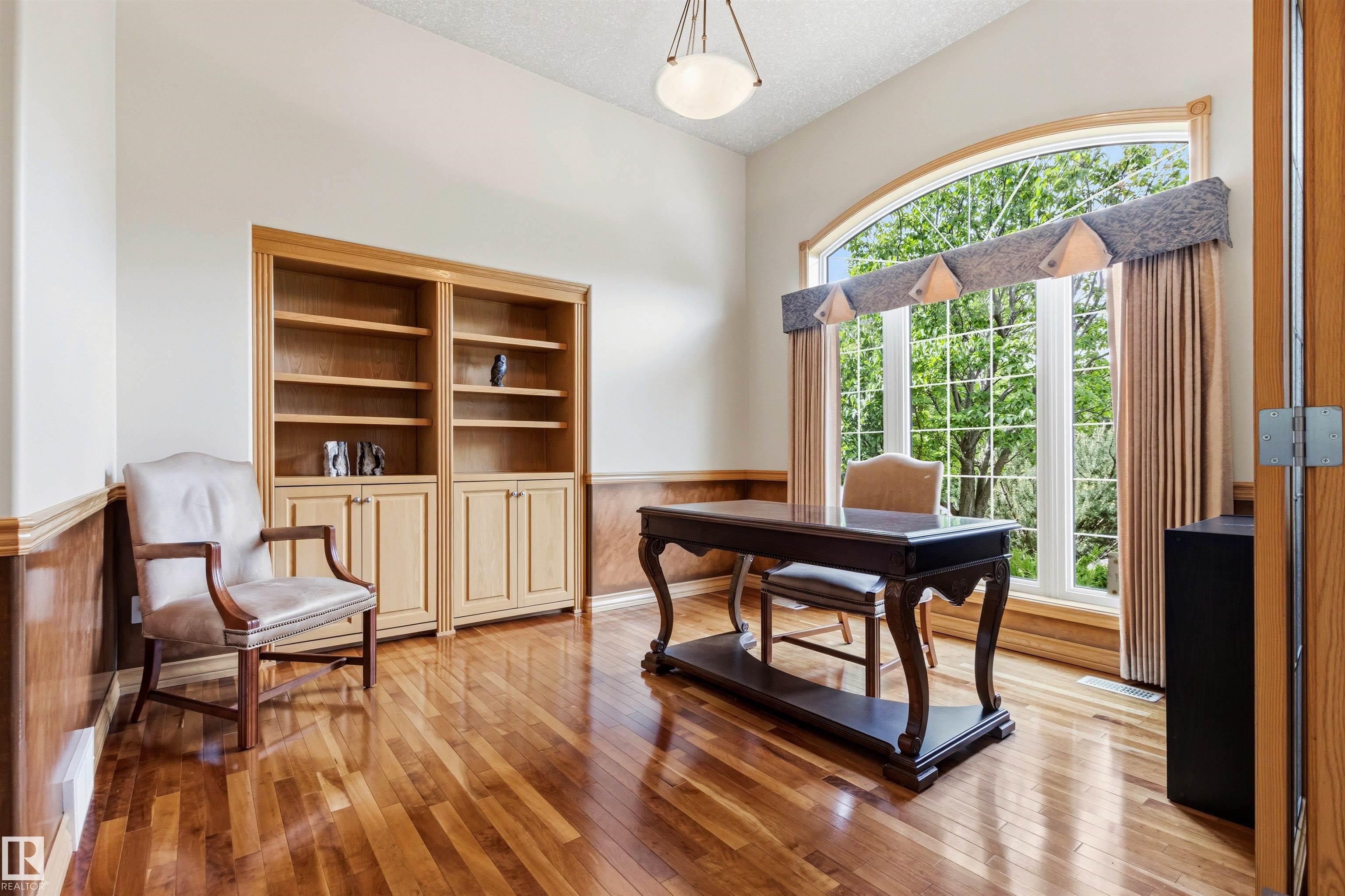 Picture for 244 WOLF WILLOW RD NW