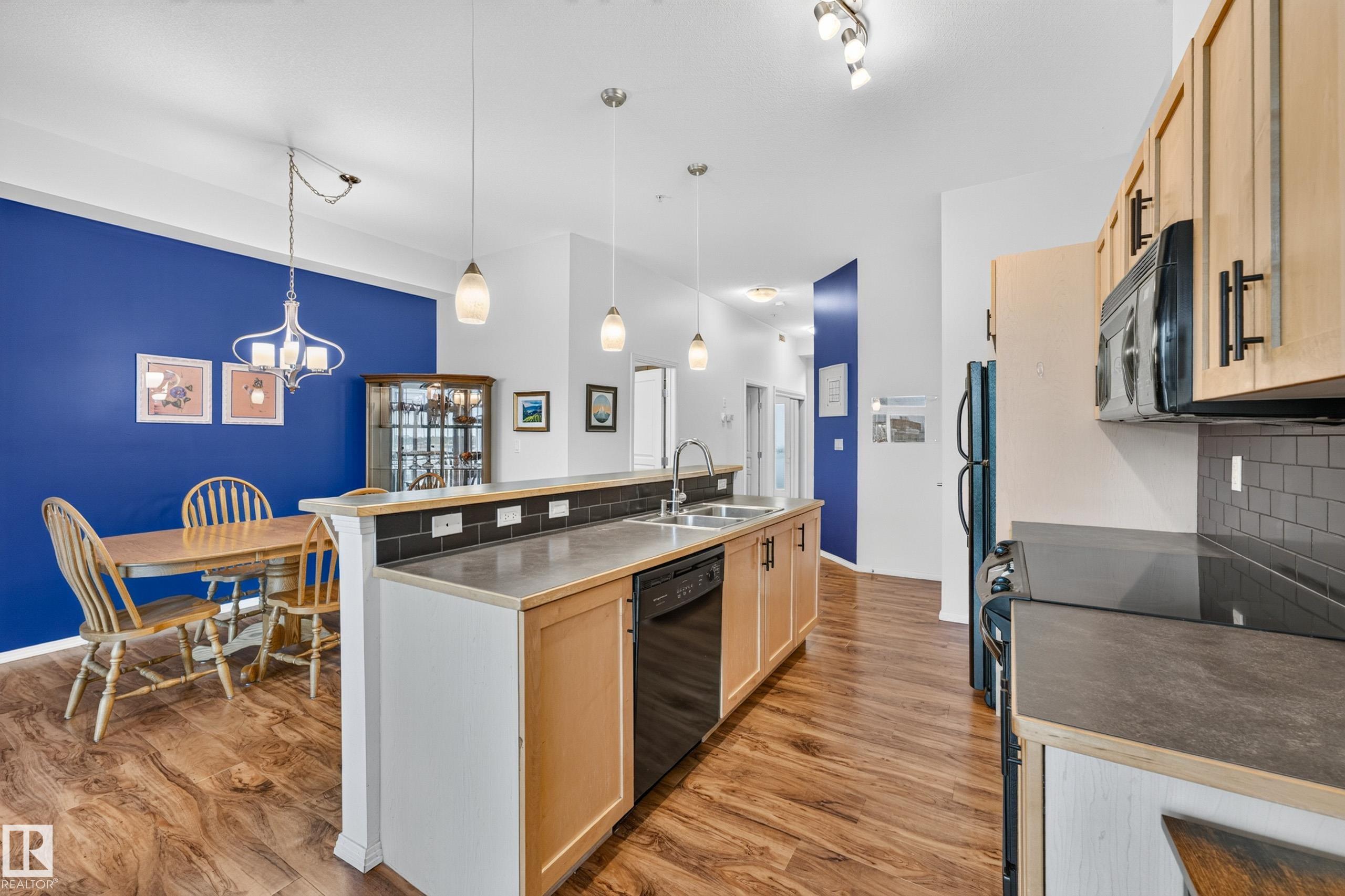 Photo 8 at 410 - 10531 117 Street NW, Queen Mary Park, Edmonton