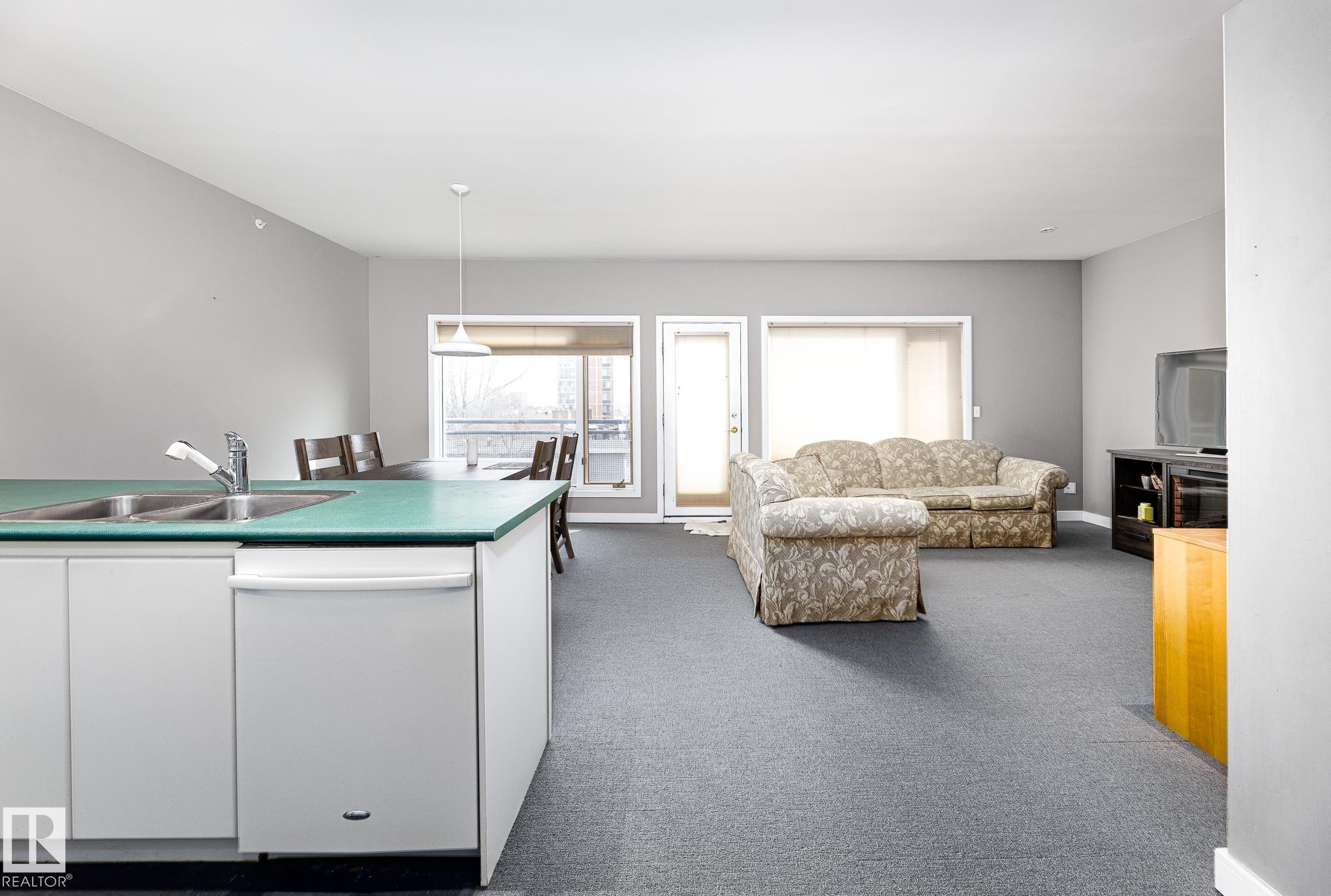 Photo 6 at 403 - 11415 100 Avenue NW, Wîhkwêntôwin, Edmonton
