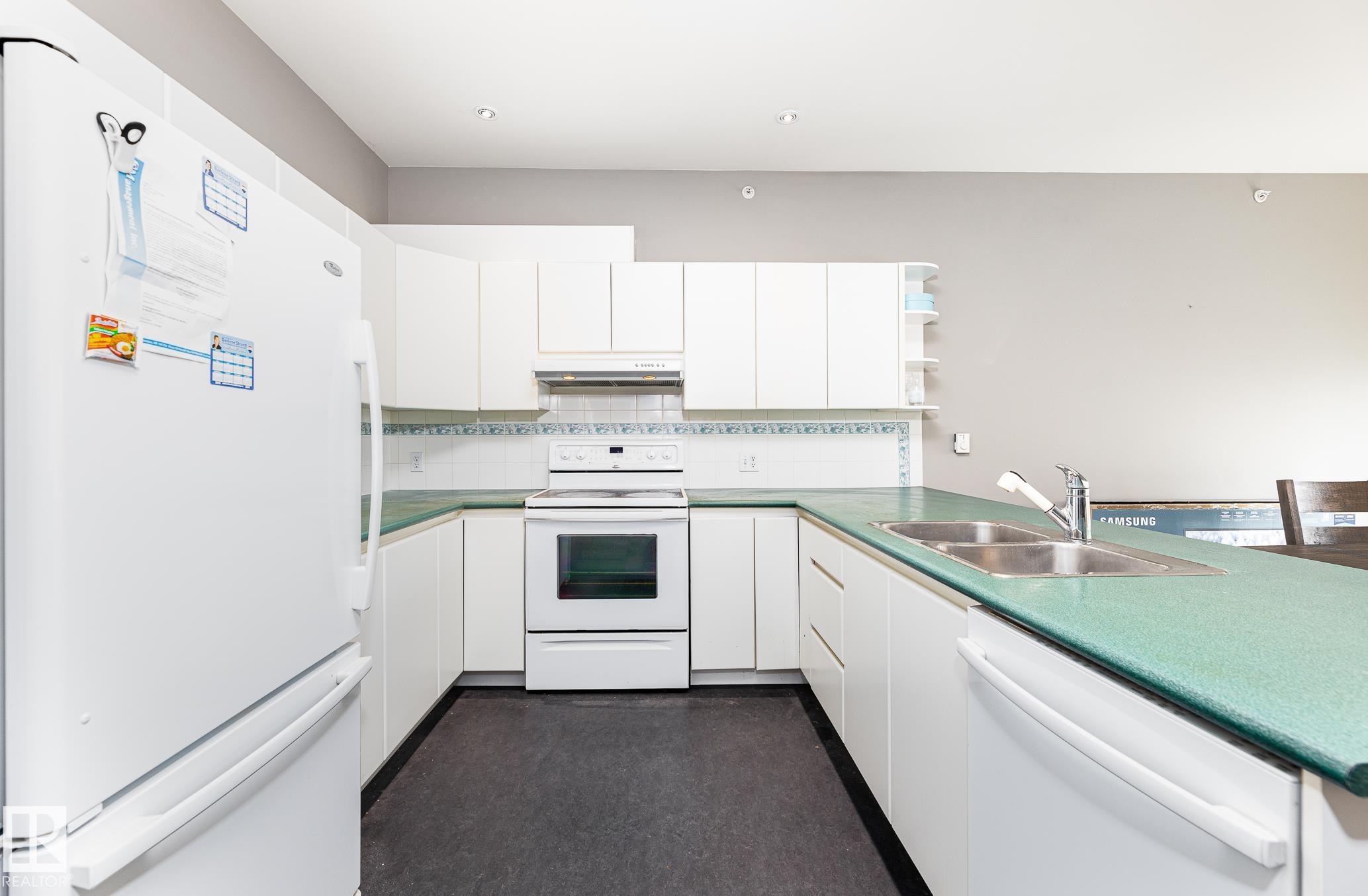 Photo 7 at 403 - 11415 100 Avenue NW, Wîhkwêntôwin, Edmonton