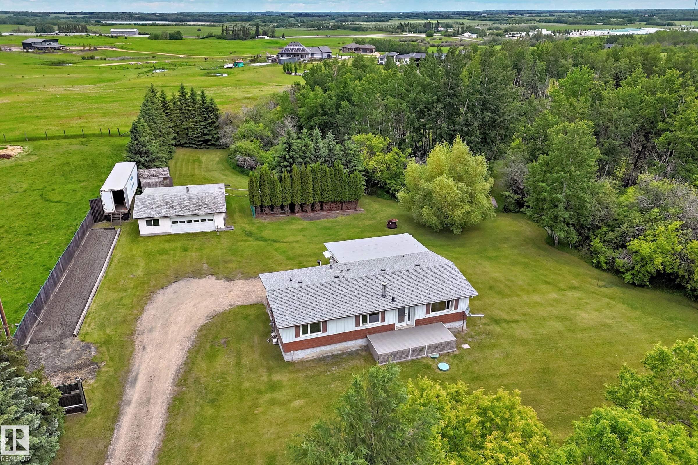 Photo 24 at 205 53110 Rge Road 213, Beverly Hills, Rural Strathcona County