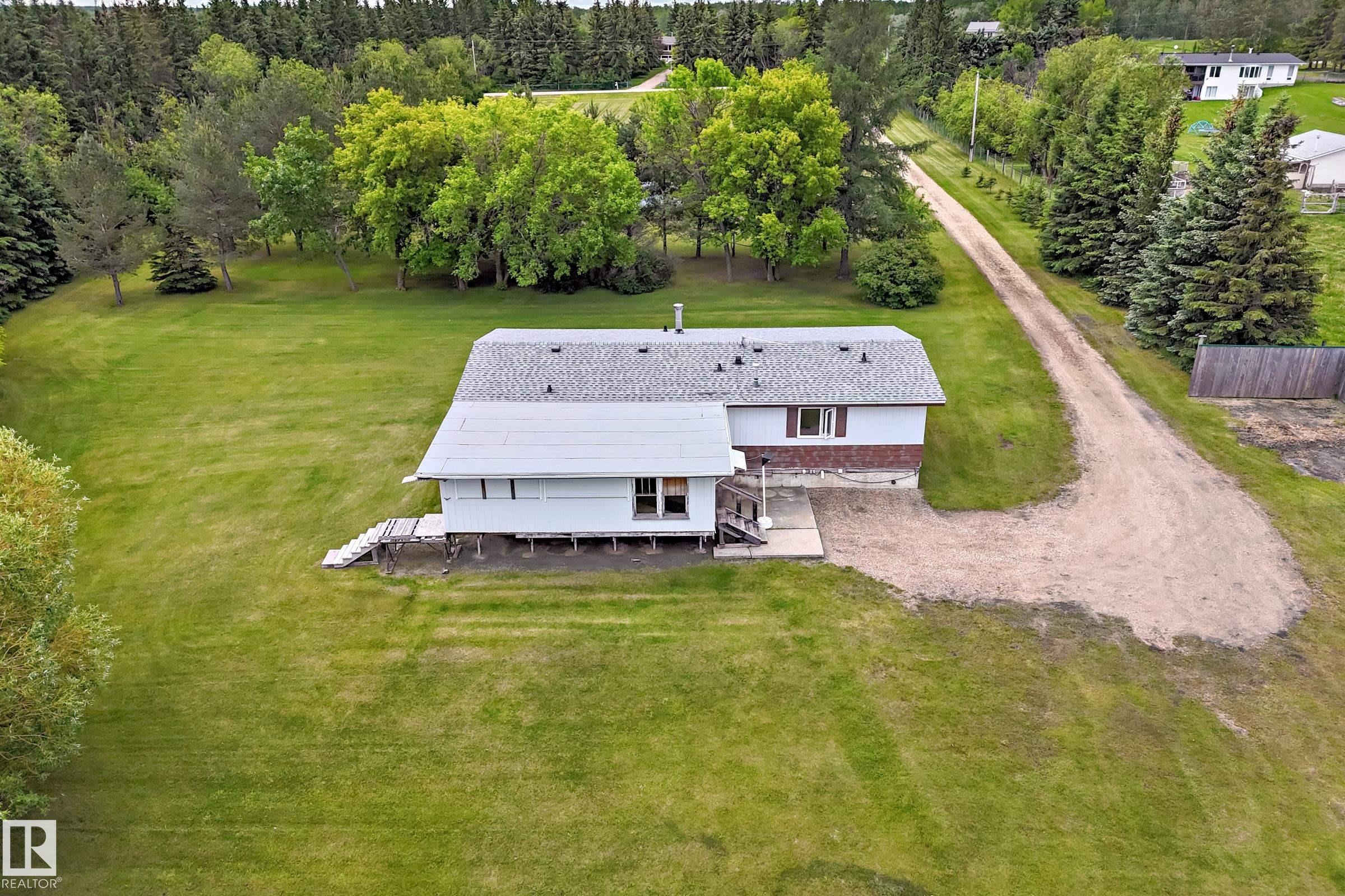 Photo 25 at 205 53110 Rge Road 213, Beverly Hills, Rural Strathcona County