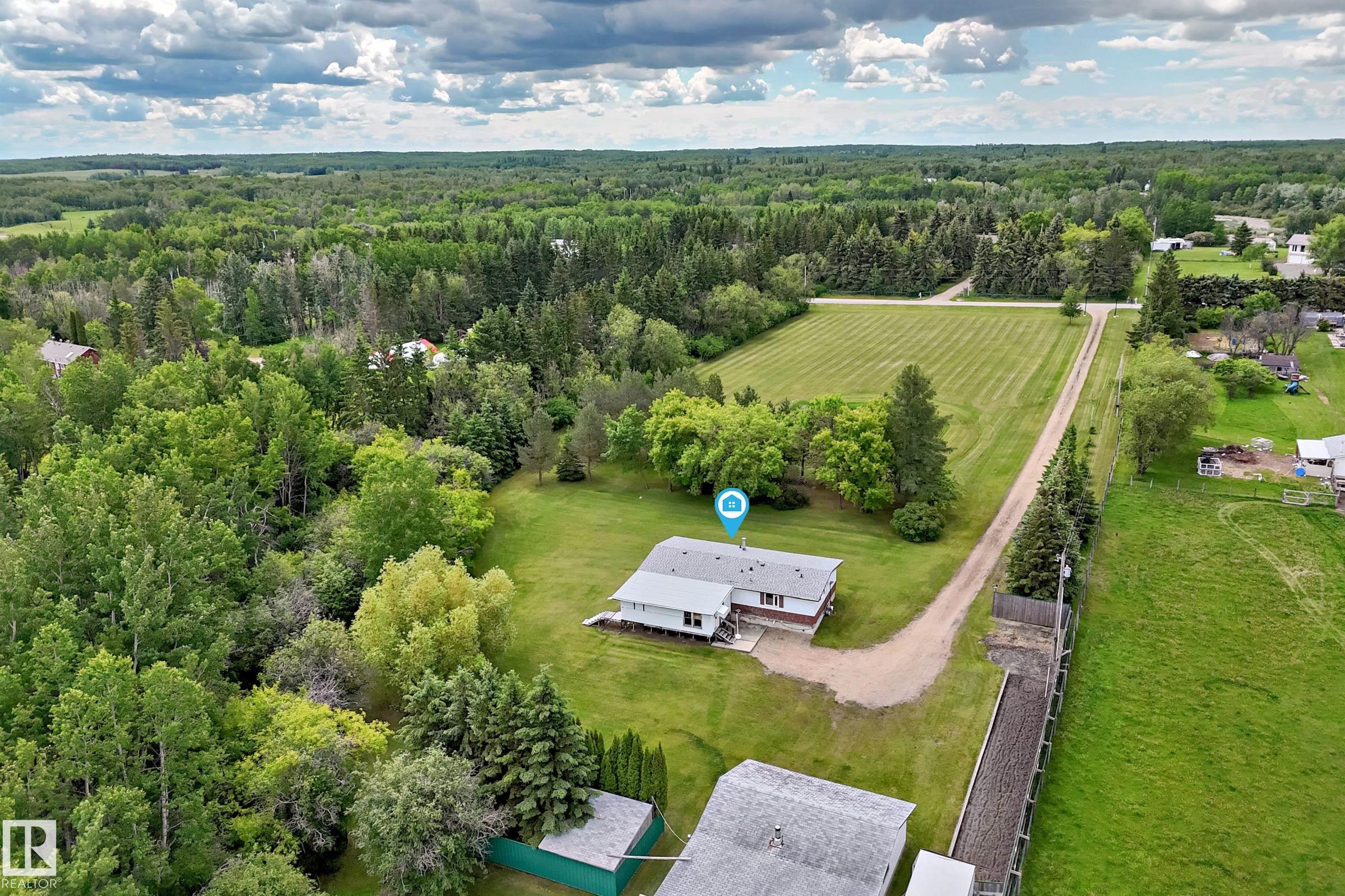 Photo 30 at 205 53110 Rge Road 213, Beverly Hills, Rural Strathcona County