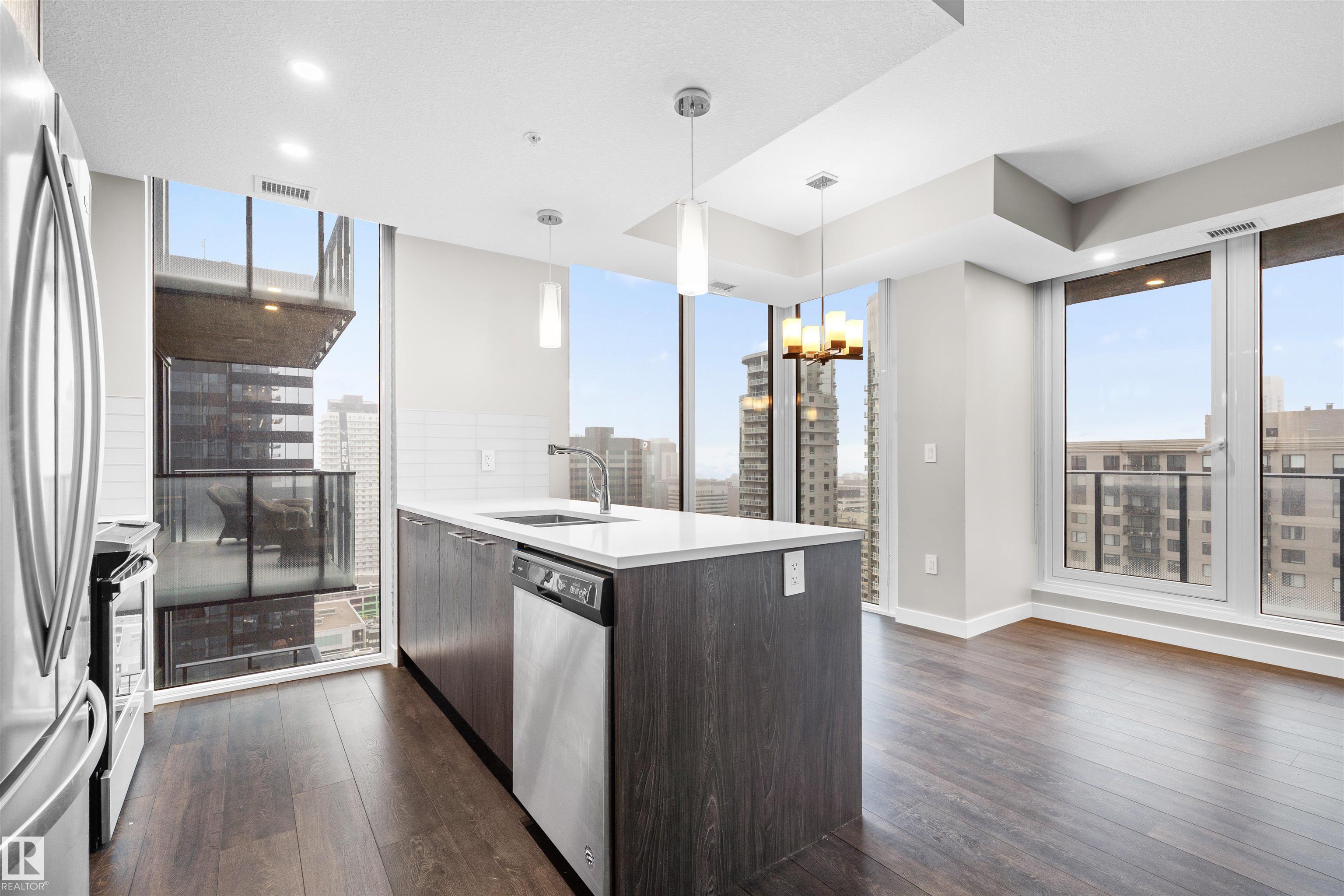 2201 - 10180 103 Street NW, Downtown, Edmonton