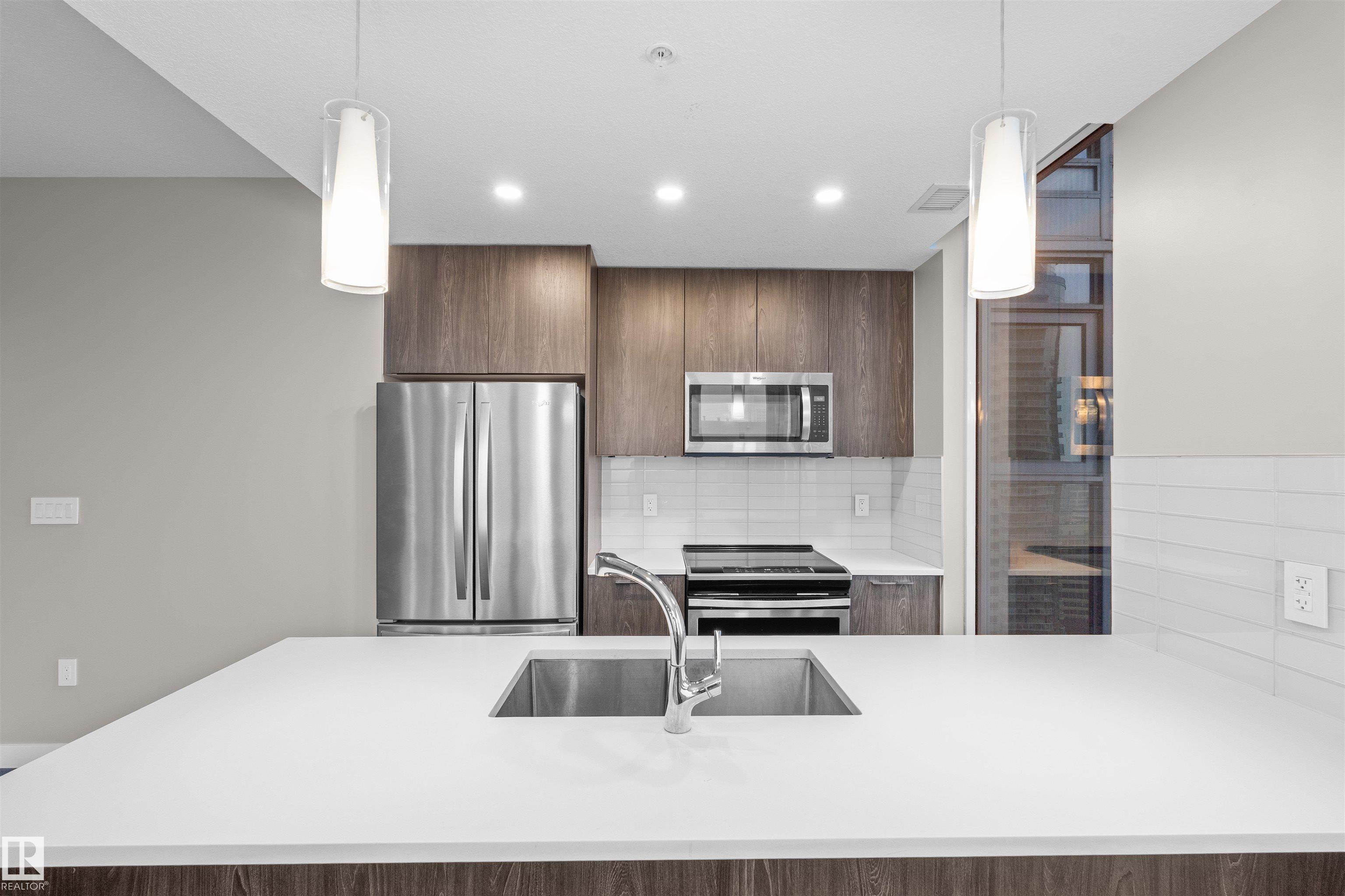 2201 - 10180 103 Street NW, Downtown, Edmonton