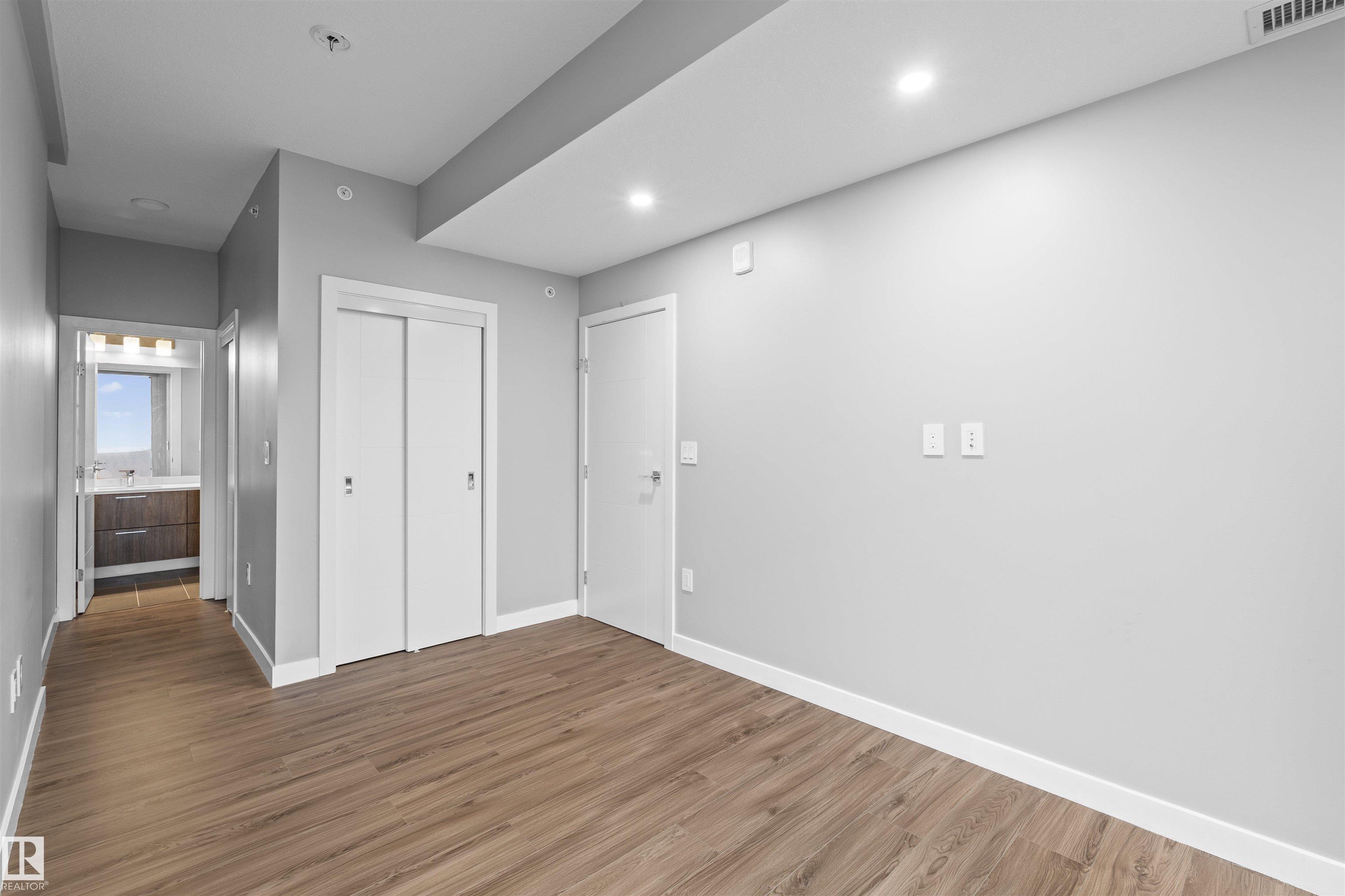 Photo 7 at 2201 - 10180 103 Street NW, Downtown, Edmonton