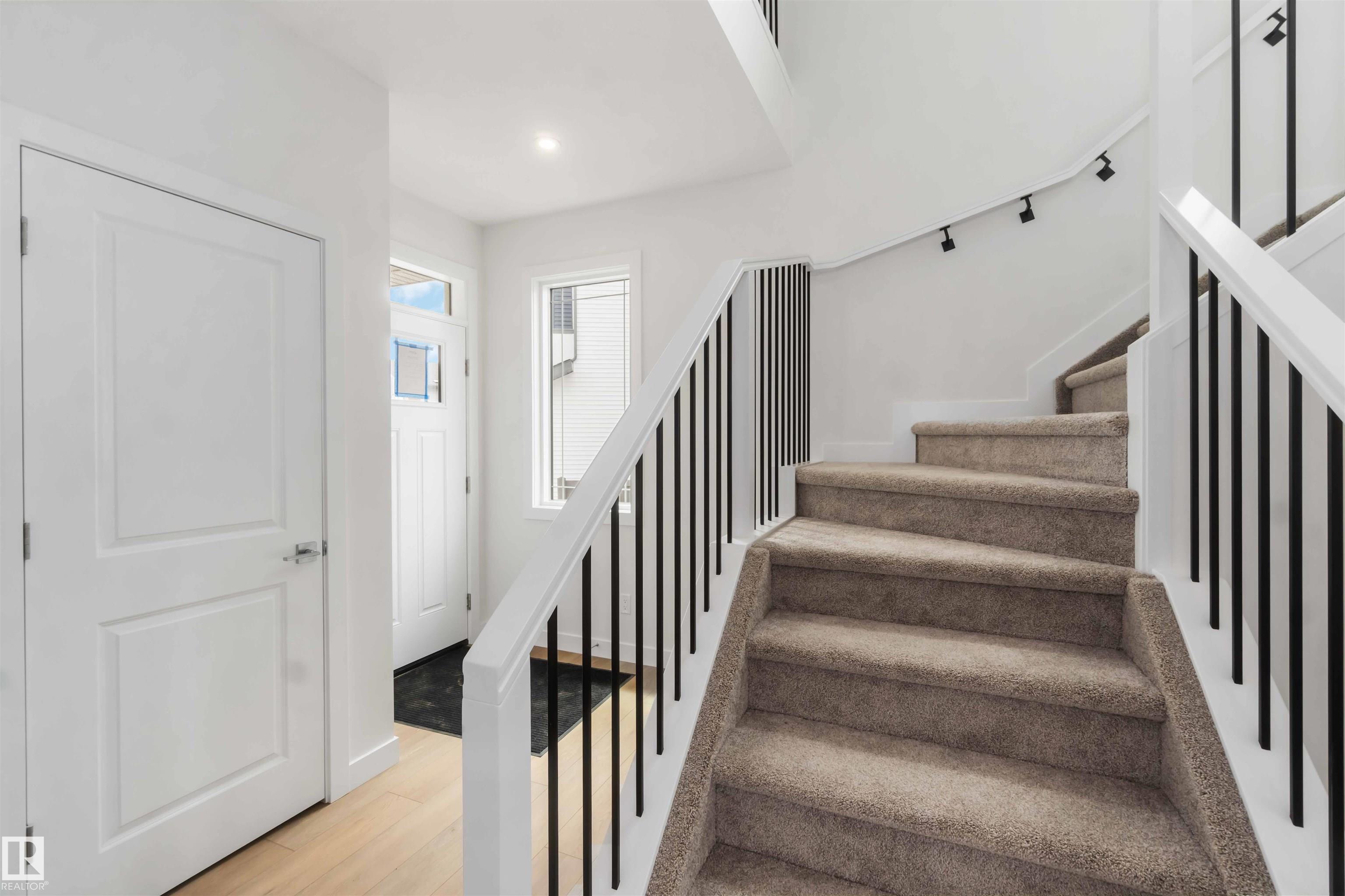 19360 29 Avenue NW, The Uplands, Edmonton