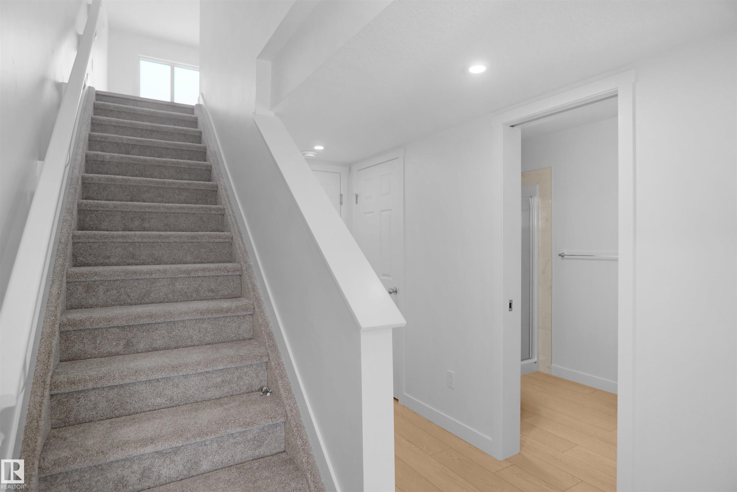 21032 24 Avenue NW, The Uplands, Edmonton