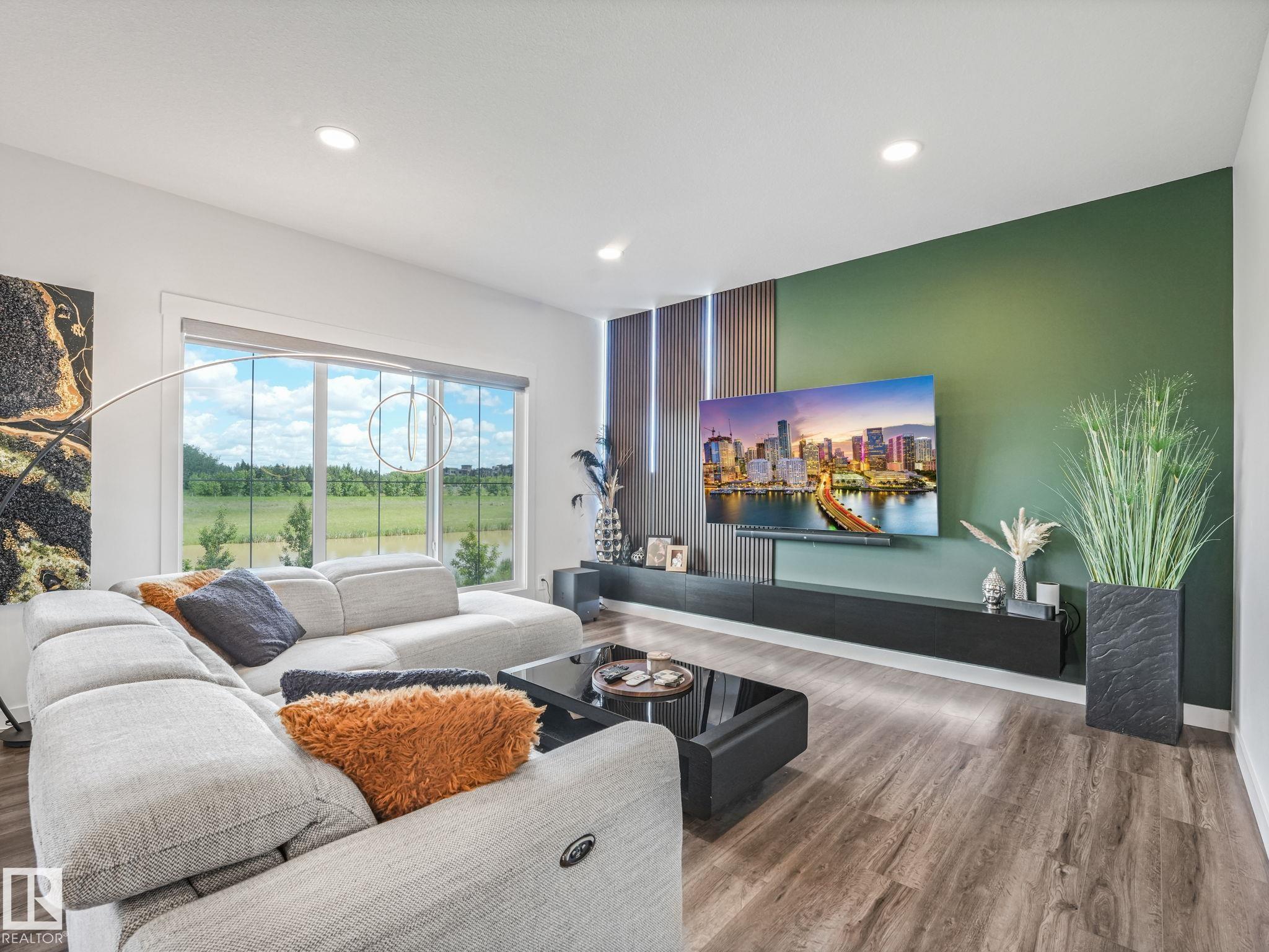 https://zimg.paragon.ice.com/ParagonImages/Property/PM/RAE/225408213/14/0/0/670f9d9e937ab6abe04e09e2cac8a453/1/d1d8766d44c5efbde456388108c4c59a/225408213-5f16213e-78e9-40fa-b32d-5f1eee18ad3c.JPG