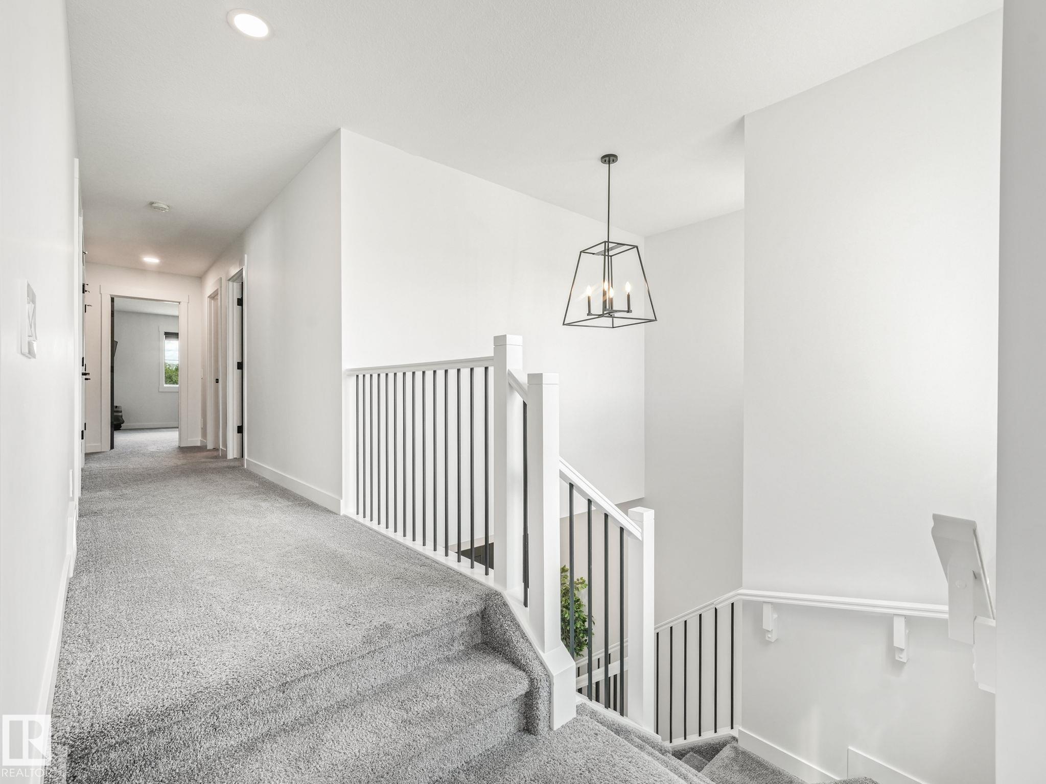 https://zimg.paragon.ice.com/ParagonImages/Property/PM/RAE/225408213/21/0/0/74cfb024cfbc41ede7926914739c92e9/1/d1d8766d44c5efbde456388108c4c59a/225408213-4cc46595-409c-4f48-bb44-c1e5518ddee8.JPG