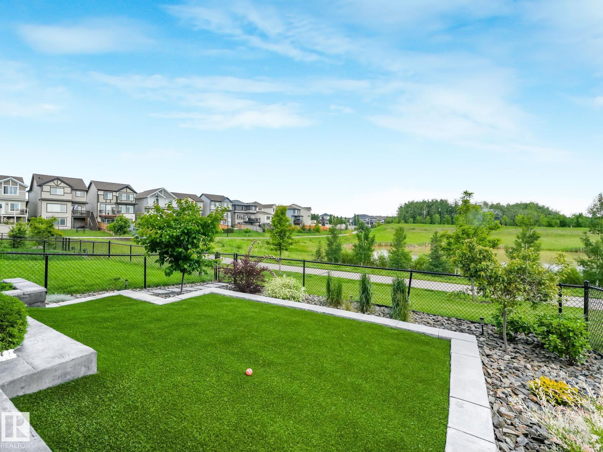 https://zimg.paragon.ice.com/ParagonImages/Property/PM/RAE/225408213/43/0/0/afea60cd71e970e203a0ee21355a8ae0/1/d1d8766d44c5efbde456388108c4c59a/225408213-c8715894-956b-485b-bd30-a58ac3383398.JPG
