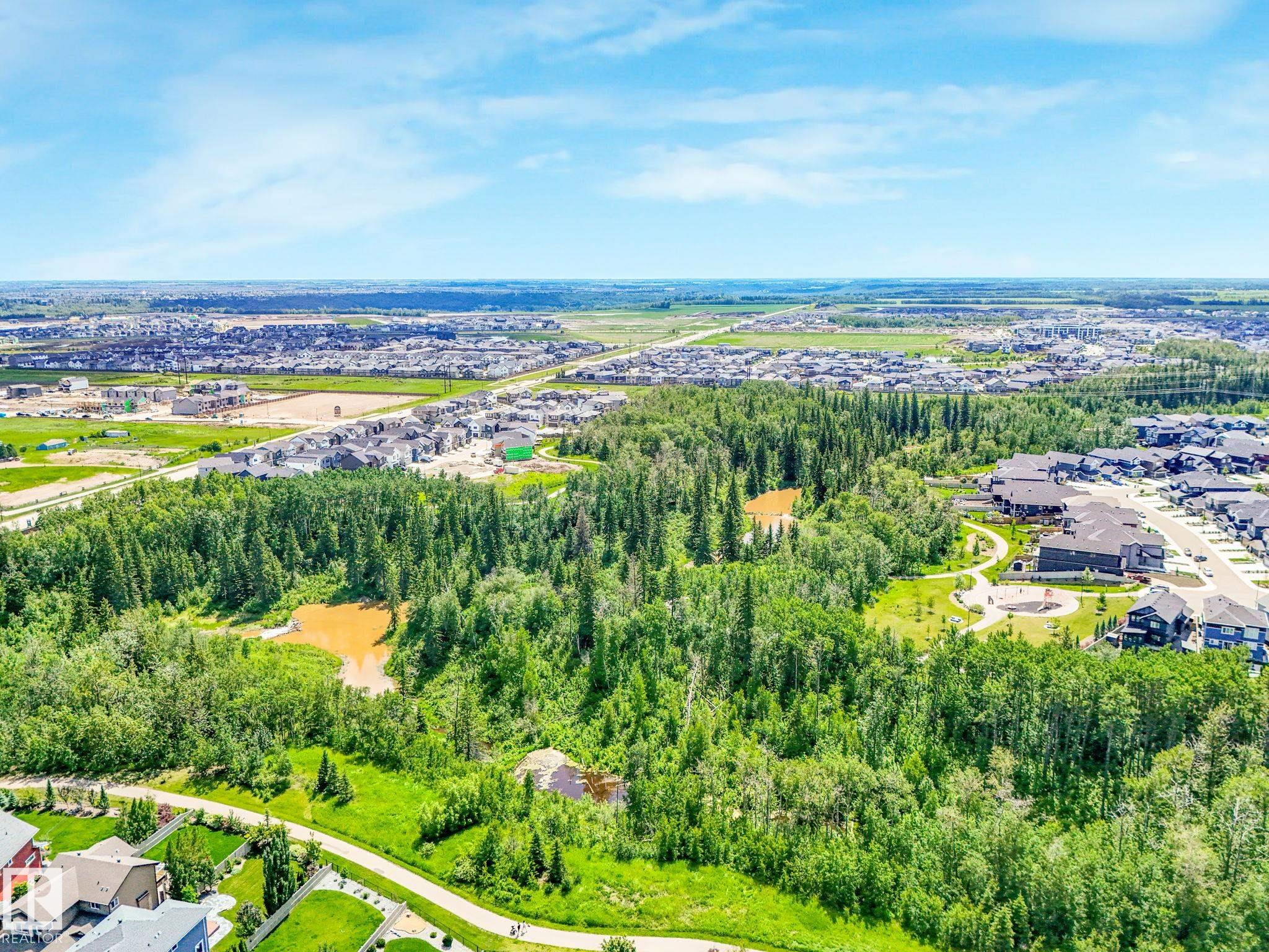 https://zimg.paragon.ice.com/ParagonImages/Property/PM/RAE/225408213/55/0/0/aa0bd7c0ce59a9ca75b3bb4e0fbfe9a7/1/d1d8766d44c5efbde456388108c4c59a/225408213-b6b1fbec-dca5-4f6f-b372-e3510875cc7d.JPG