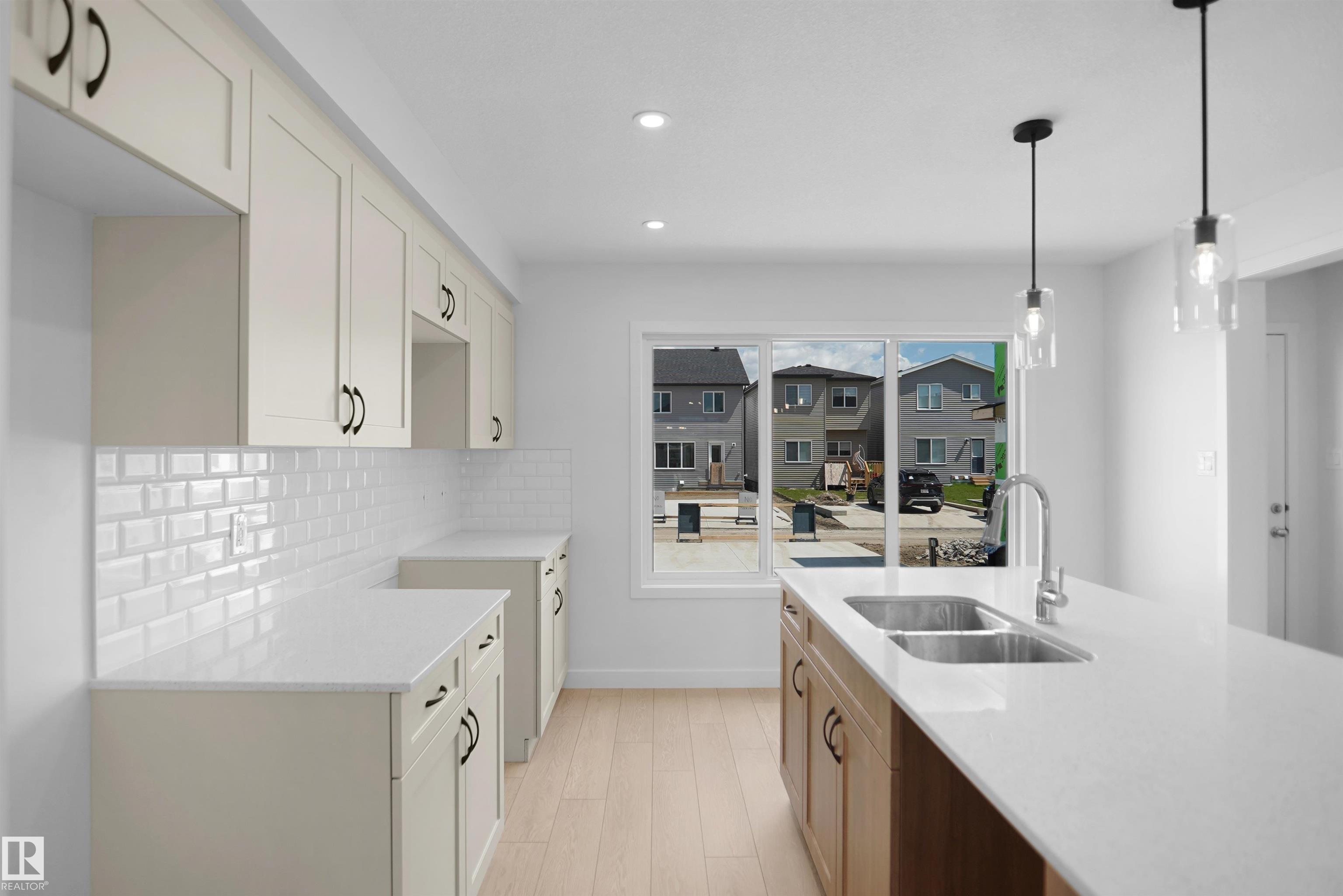 Photo 15 at 22509 83a Avenue NW, Rosenthal, Edmonton