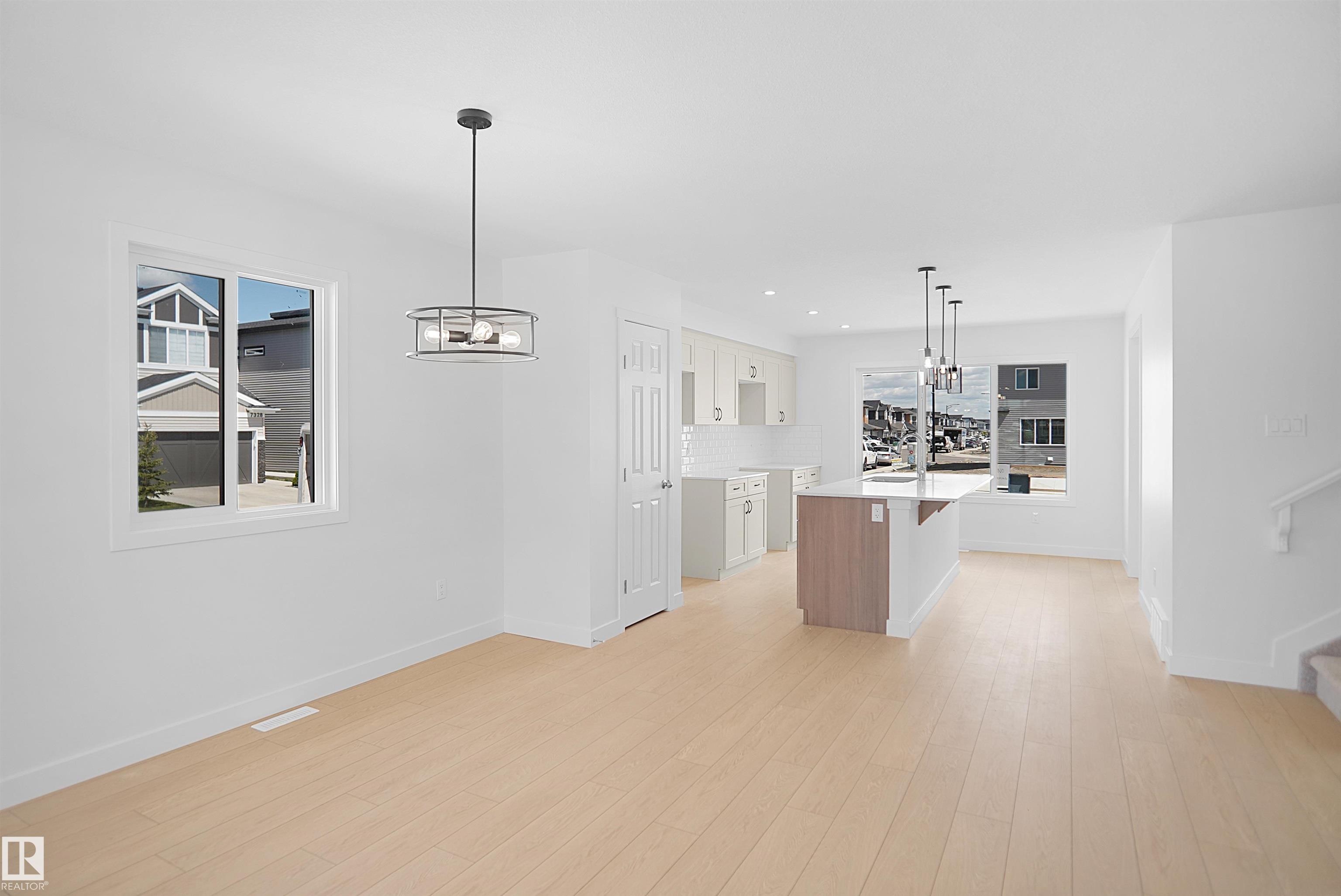 Photo 9 at 22509 83a Avenue NW, Rosenthal, Edmonton
