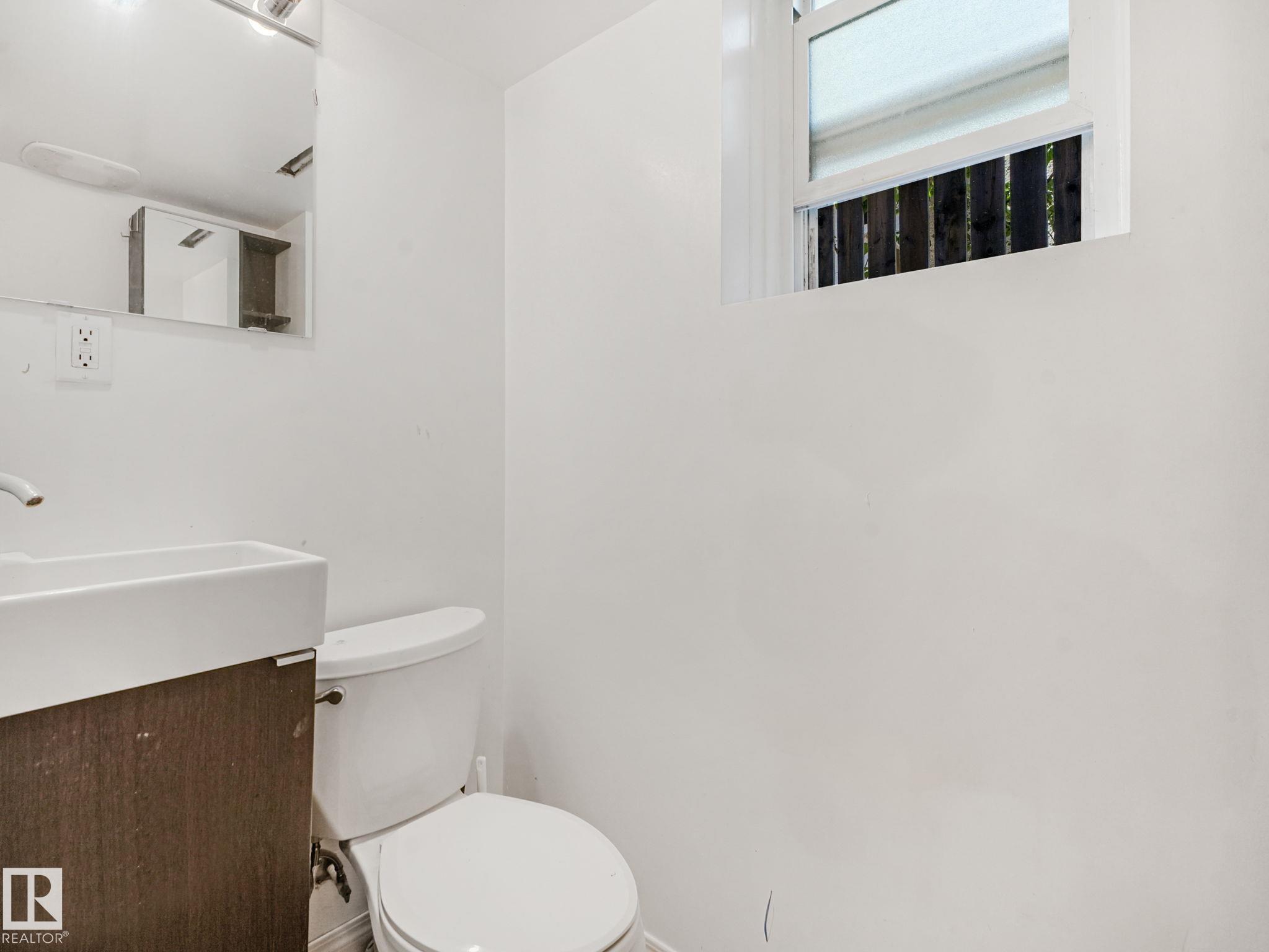 https://zimg.paragon.ice.com/ParagonImages/Property/PM/RAE/225408237/38/0/0/12a3c9b8b658eeda7d1f936f630d1056/1/9c2e442c329deeac953feff481b4544a/225408237-5bdd12be-10f6-4a11-9c8a-cf82228b786d.JPG