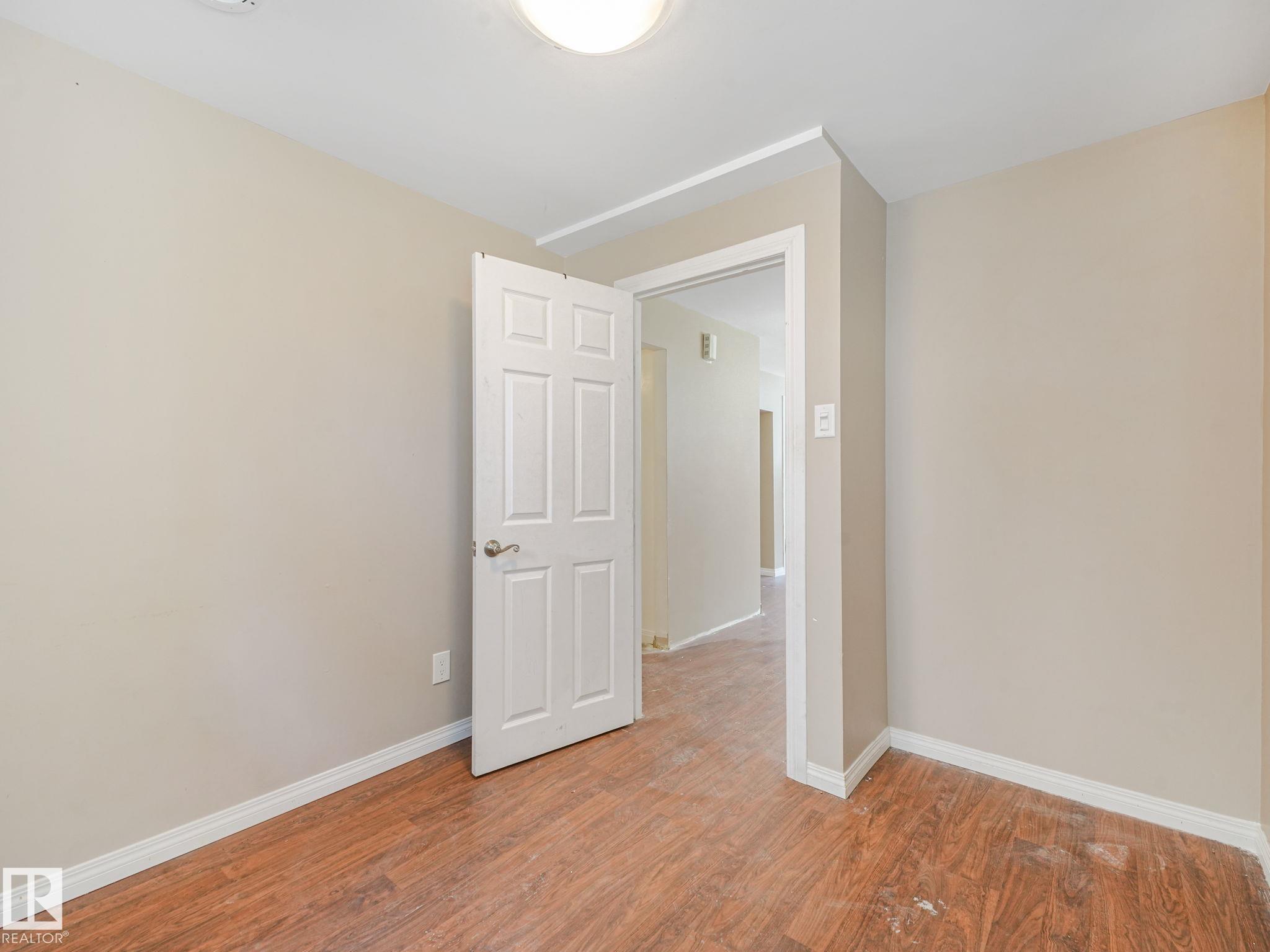 https://zimg.paragon.ice.com/ParagonImages/Property/PM/RAE/225408237/45/0/0/7bfd053c92c4736f0a54ec03043ef5e3/1/9c2e442c329deeac953feff481b4544a/225408237-3ba91843-771b-4e93-9847-a614a5ca6c27.JPG