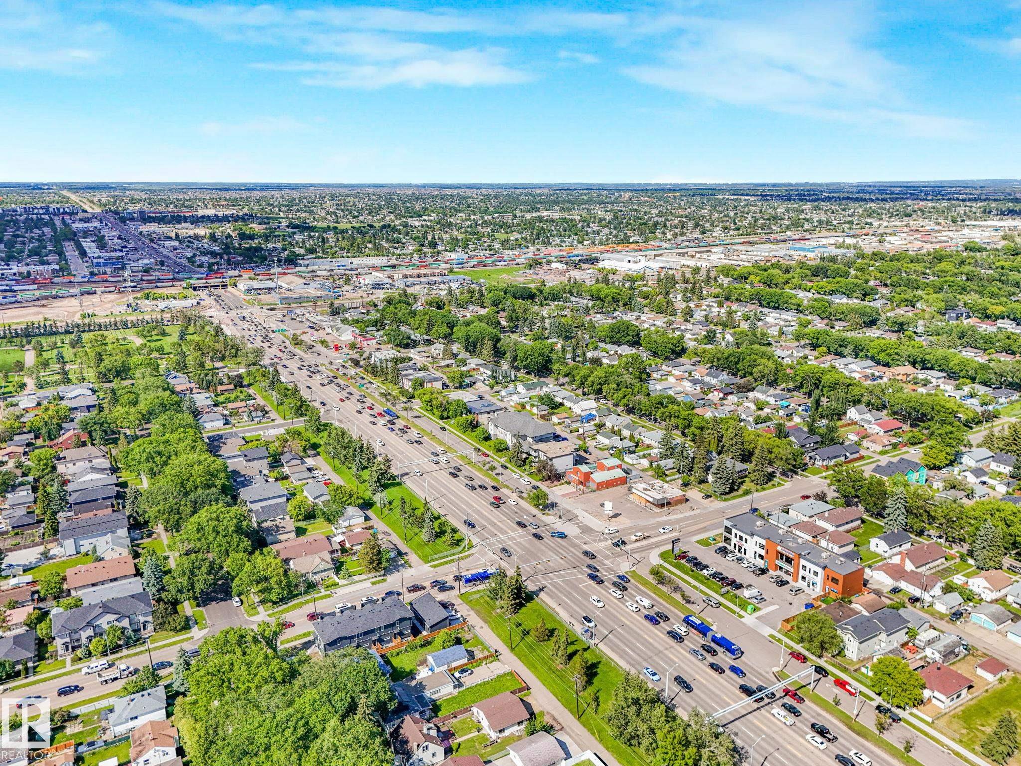 https://zimg.paragon.ice.com/ParagonImages/Property/PM/RAE/225408237/61/0/0/2d27c67650879d2e4664e4edb2d799ec/1/9c2e442c329deeac953feff481b4544a/225408237-1e21a1e9-b88c-4d99-b87f-2bac04ed3b8e.JPG
