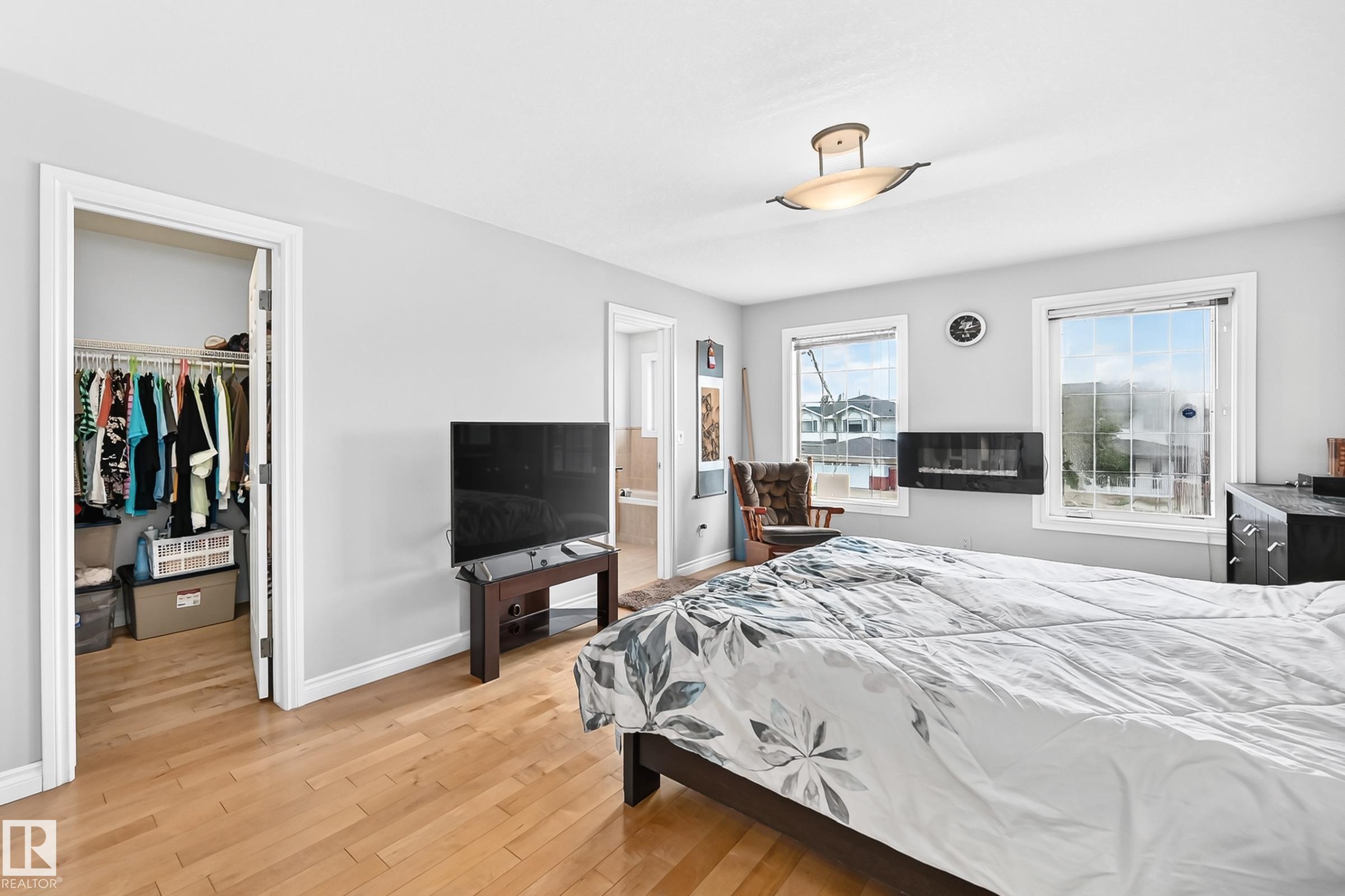 Photo 13 at 8517 156 Avenue NW, Belle Rive, Edmonton