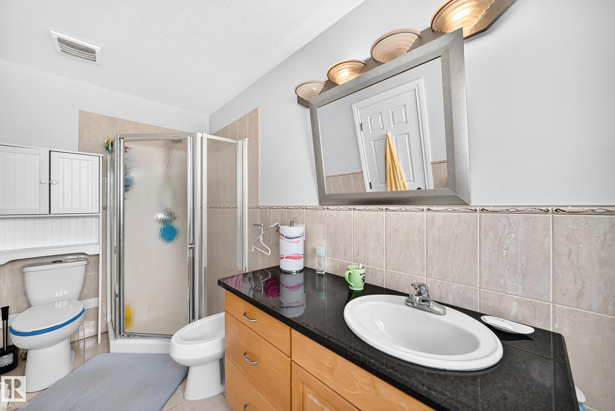 Photo 16 at 8517 156 Avenue NW, Belle Rive, Edmonton