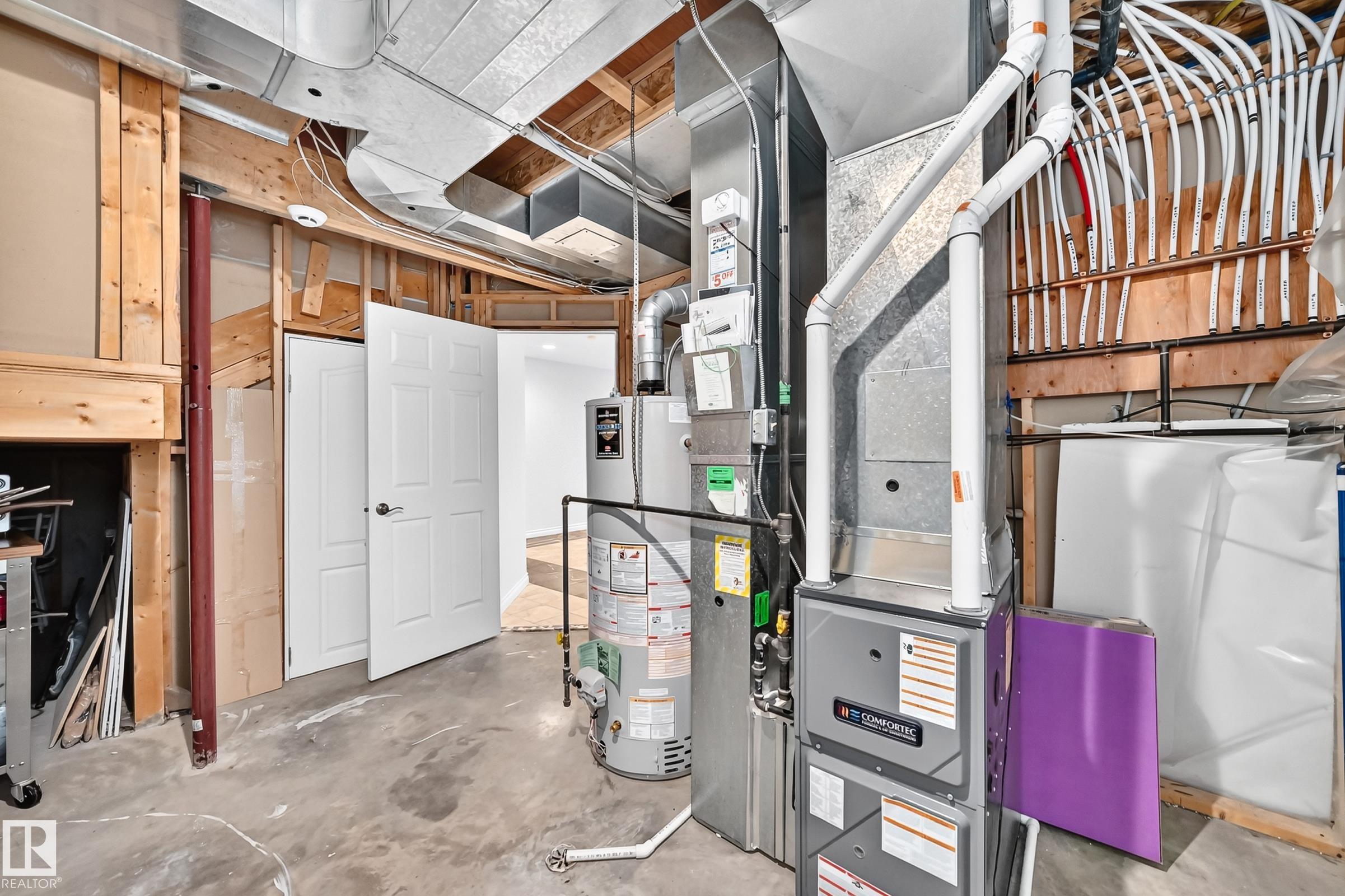 Photo 30 at 8517 156 Avenue NW, Belle Rive, Edmonton
