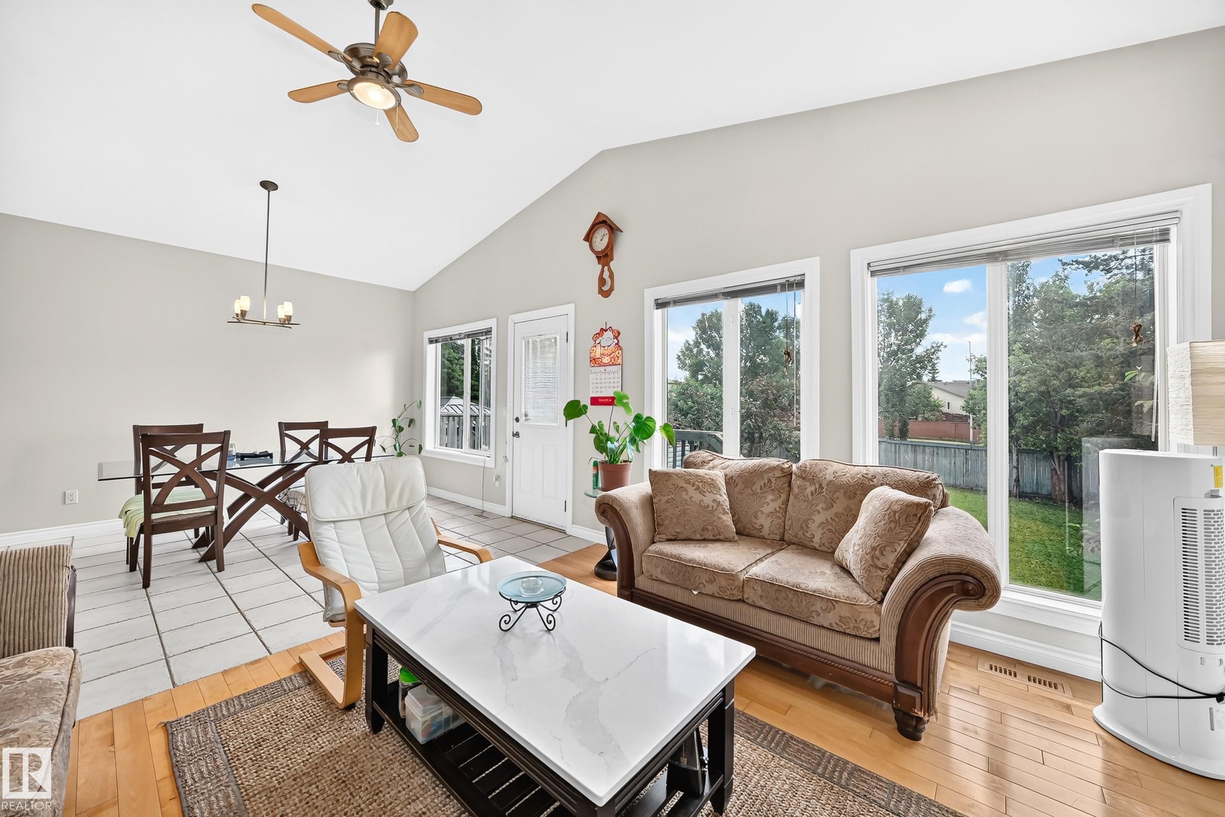 Photo 9 at 8517 156 Avenue NW, Belle Rive, Edmonton