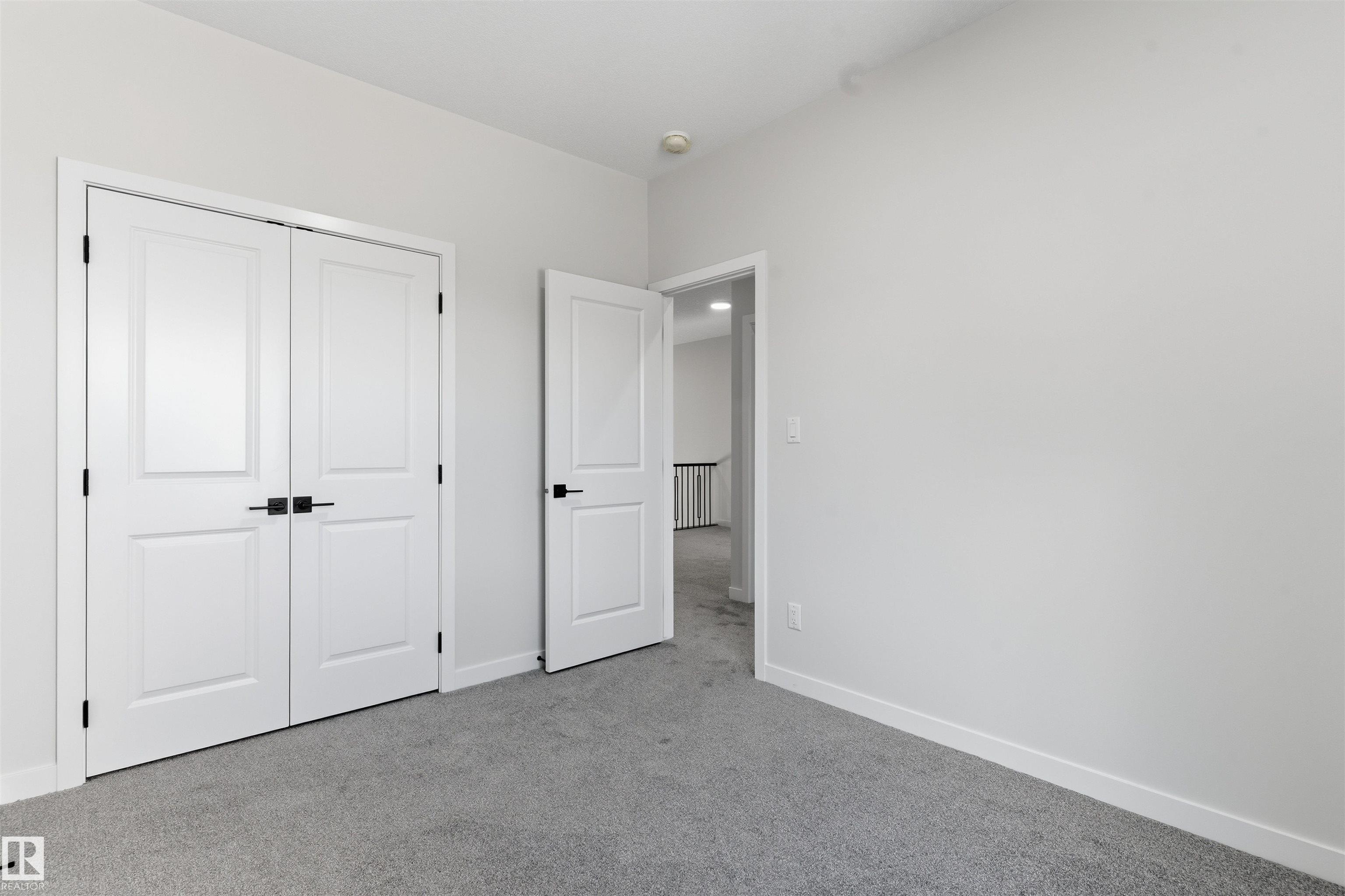 https://zimg.paragon.ice.com/ParagonImages/Property/PM/RAE/225408304/29/0/0/4c8c5909f86daa3e15b99e7a467ec94e/1/738b3d139a63b0ad112702fc97b6aa88/225408304-b86d282a-f1e5-4e46-b7a8-0faa57d306b9.JPG