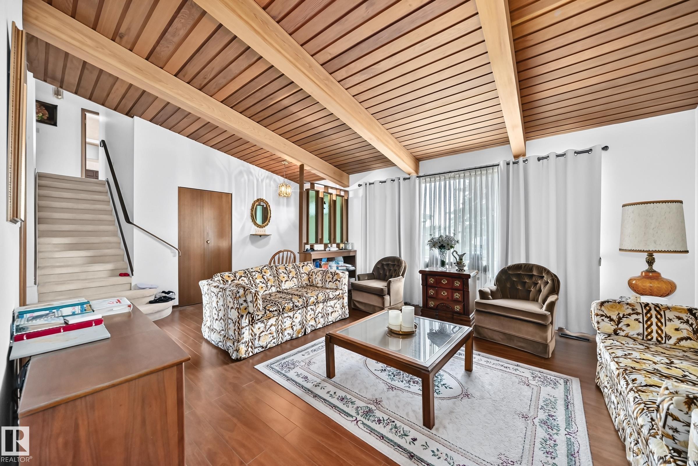 https://zimg.paragon.ice.com/ParagonImages/Property/PM/RAE/225408325/16/0/0/43da64dbd5c8b910b249686451ac88b1/1/ba4f8924f2b356dde759fed987b028bd/225408325-cca16d4d-ec32-49db-a0e5-910fc24d800b.JPG
