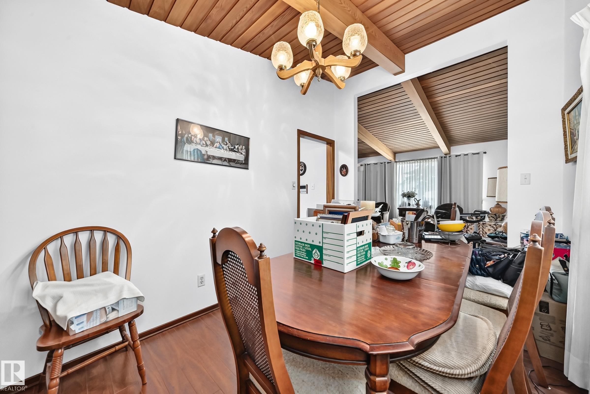 https://zimg.paragon.ice.com/ParagonImages/Property/PM/RAE/225408325/19/0/0/f1c3102a87fecf7d9db30315dea14a64/1/ba4f8924f2b356dde759fed987b028bd/225408325-32e5c97b-0ab1-4f4f-a481-0bec2864ef76.JPG