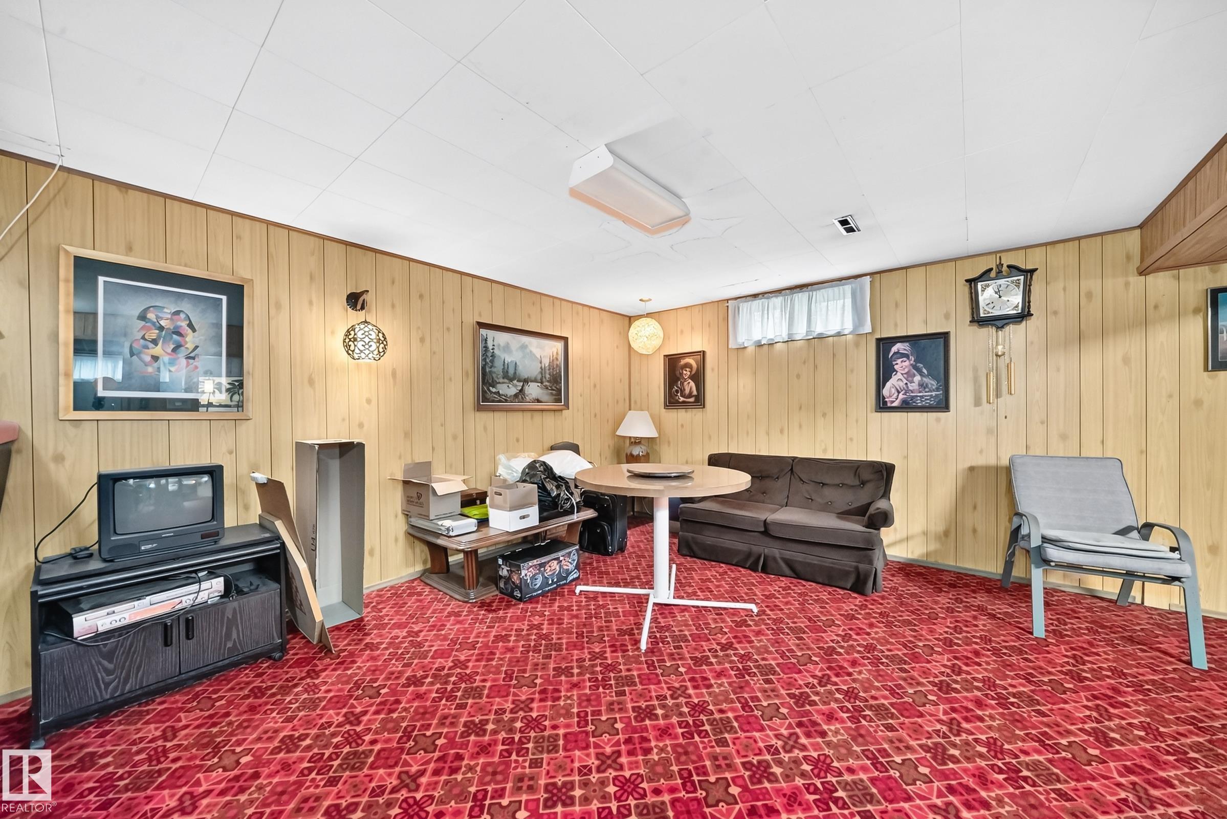 https://zimg.paragon.ice.com/ParagonImages/Property/PM/RAE/225408325/46/0/0/5139b9a674100246c20c707b0ba013cb/1/ba4f8924f2b356dde759fed987b028bd/225408325-bb36364b-bbc3-4dc7-ac5a-efaae58466ee.JPG