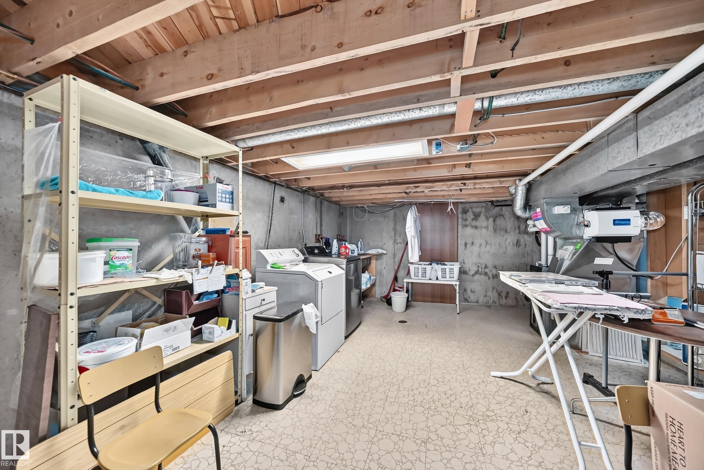 https://zimg.paragon.ice.com/ParagonImages/Property/PM/RAE/225408325/50/0/0/931ef1d5404e38adec90320b463991f8/1/ba4f8924f2b356dde759fed987b028bd/225408325-7365cd92-e09c-4aa1-8be5-837b2fd712fc.JPG