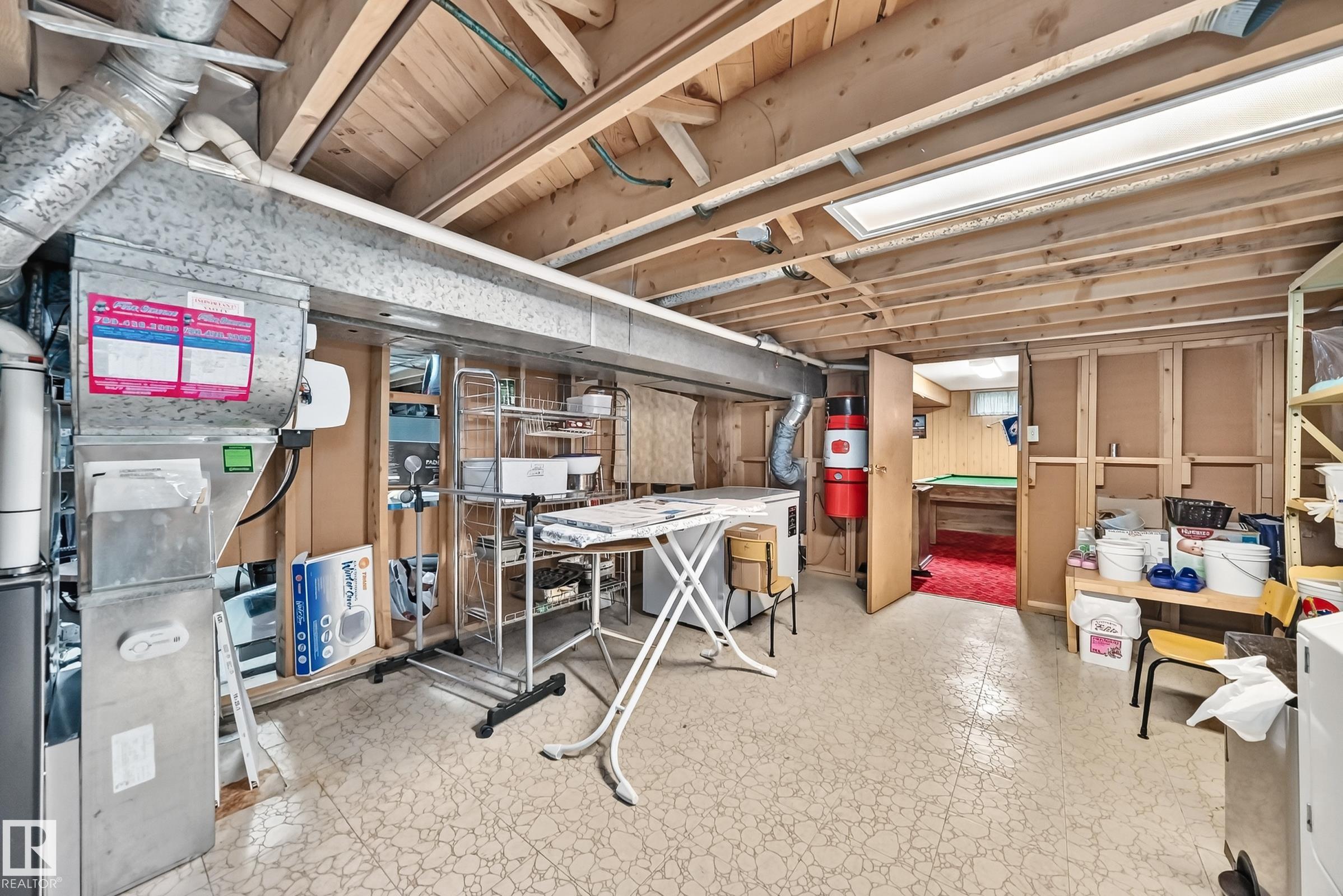 https://zimg.paragon.ice.com/ParagonImages/Property/PM/RAE/225408325/51/0/0/aff24f92e27ddd9a8bbaff946b817872/1/ba4f8924f2b356dde759fed987b028bd/225408325-053635e8-f17d-4089-9277-2d366cdf3bed.JPG