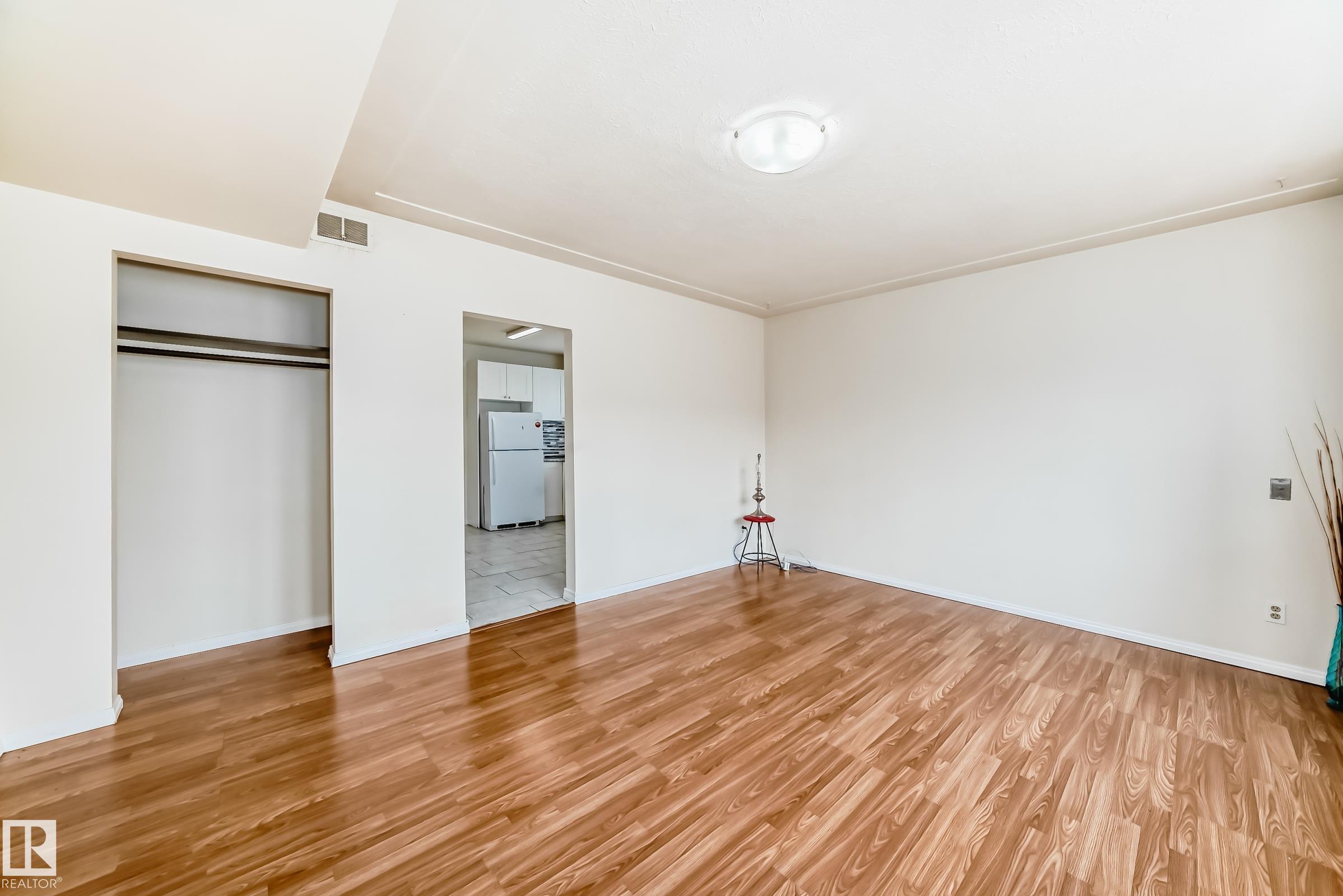 Photo 9 at 11716 124 Street NW, Inglewood, Edmonton