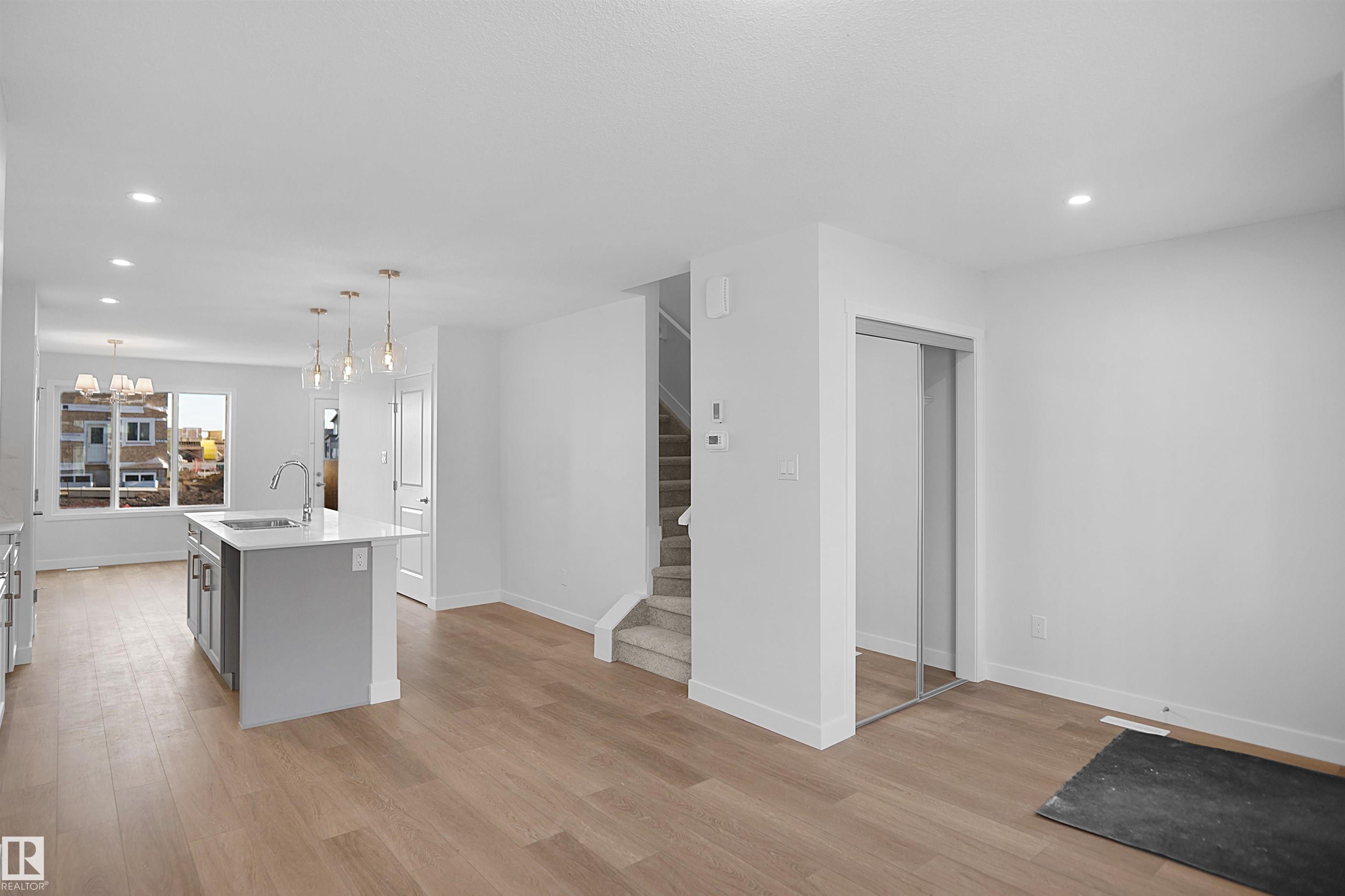 Photo 6 at 22525 83a Avenue NW, Rosenthal, Edmonton