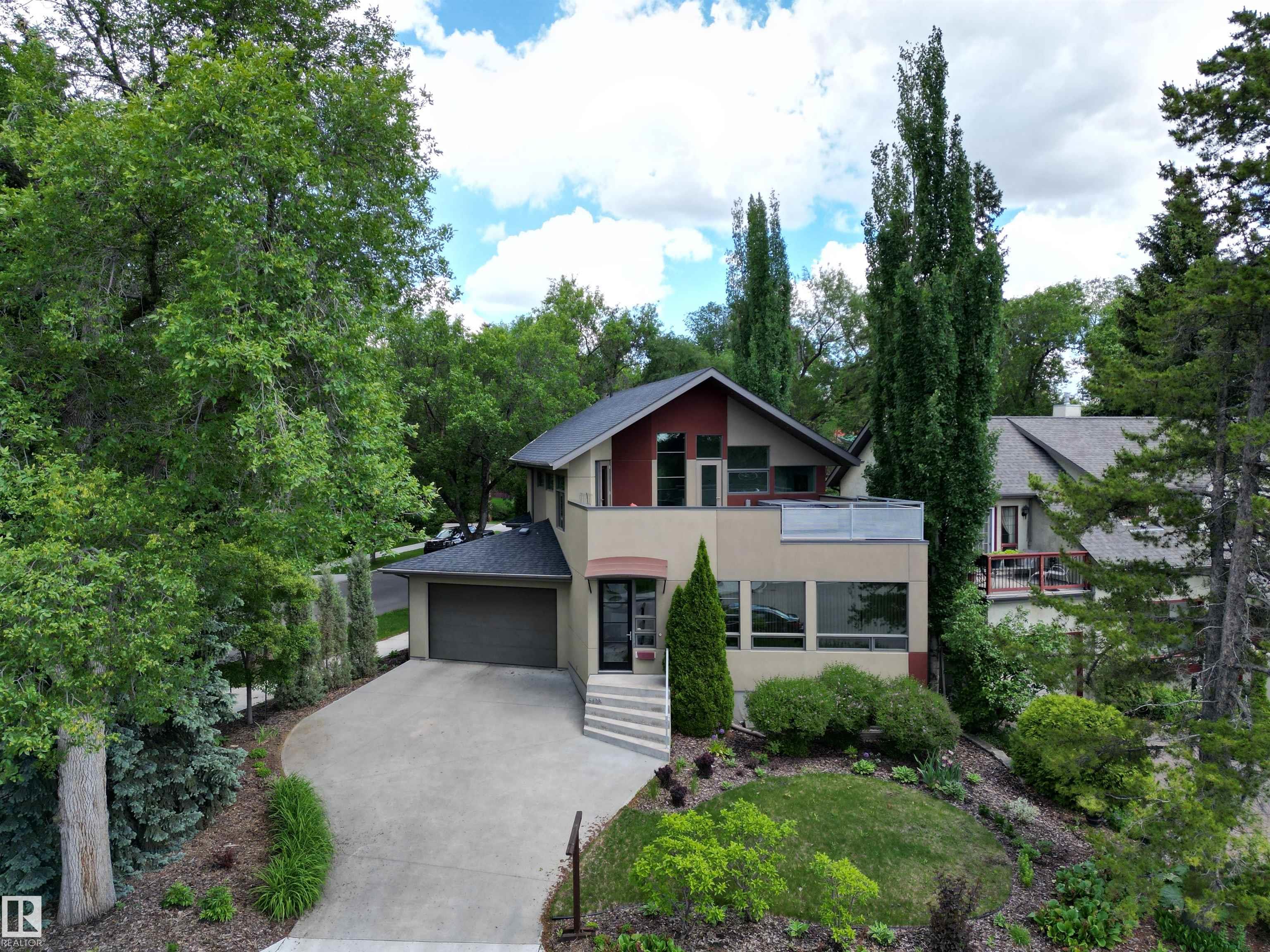6428 Ada Boulevard NW, Highlands, Edmonton
