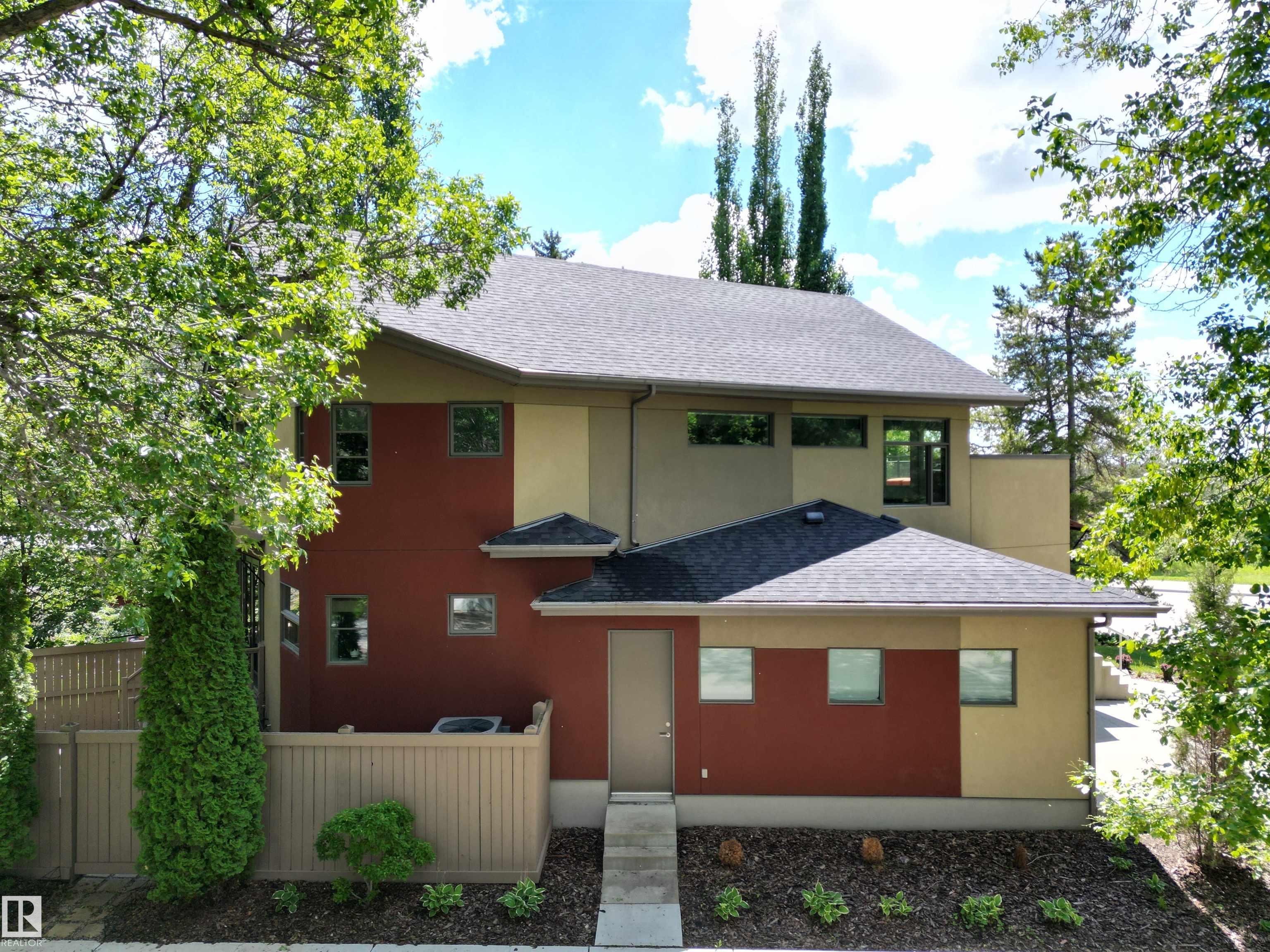 6428 Ada Boulevard NW, Highlands, Edmonton