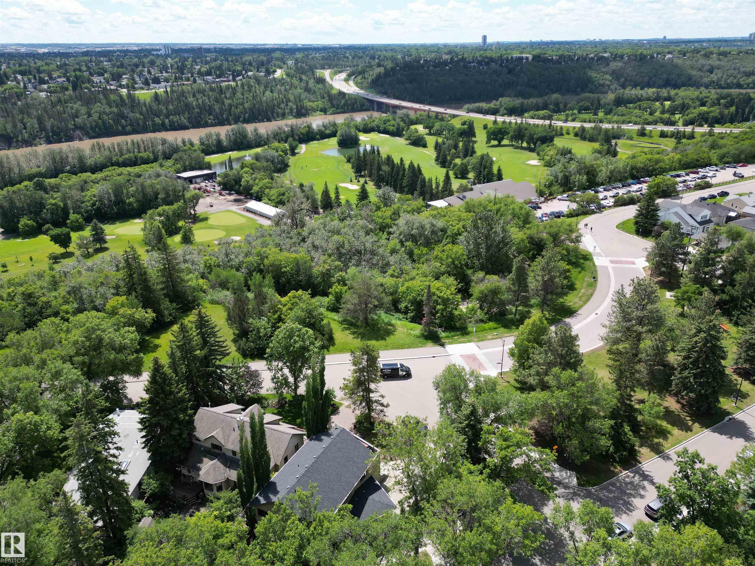 https://zimg.paragon.ice.com/ParagonImages/Property/PM/RAE/225408382/56/0/0/24bb67f88b3409b71d1cf6b7d89616c6/1/0b1ae68d314f3ba7422ab4fb6586bc22/225408382-2d91f772-2382-4f67-8f75-3298cc0d8de3.JPG