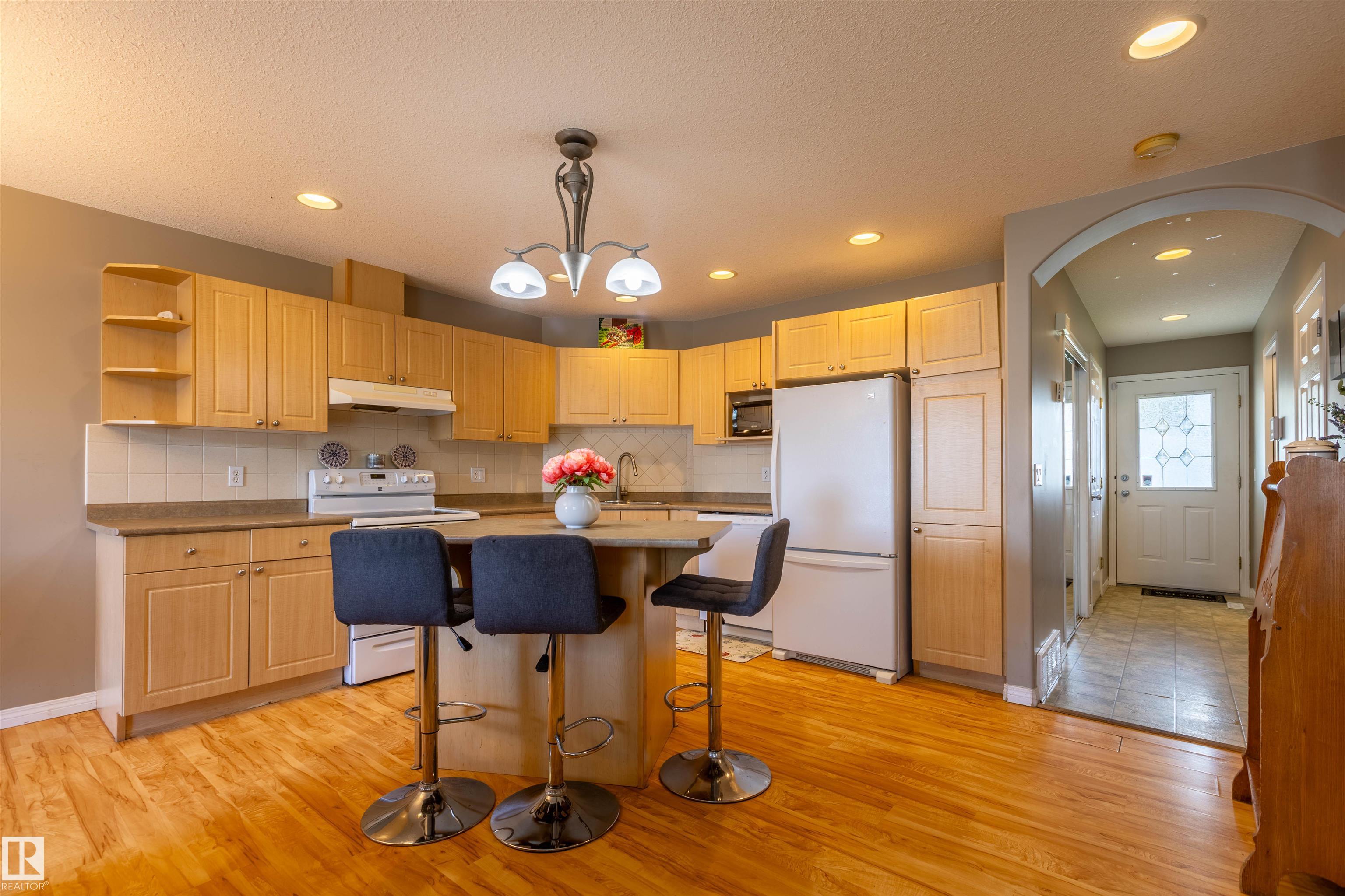 Photo 9 at 9509 99 Street, Morinville