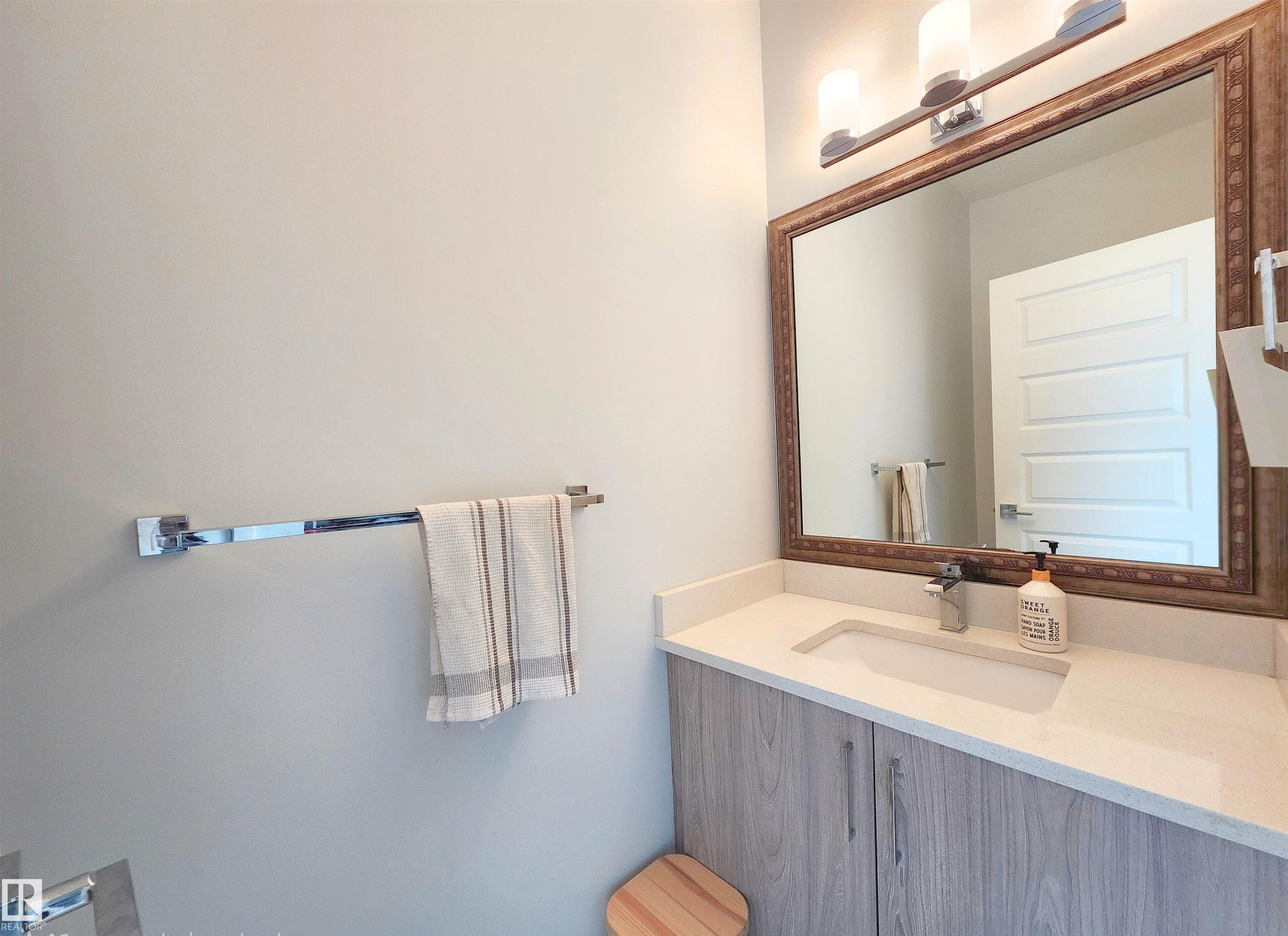 Photo 10 at 4707 36 Street, Forest Heights, Beaumont