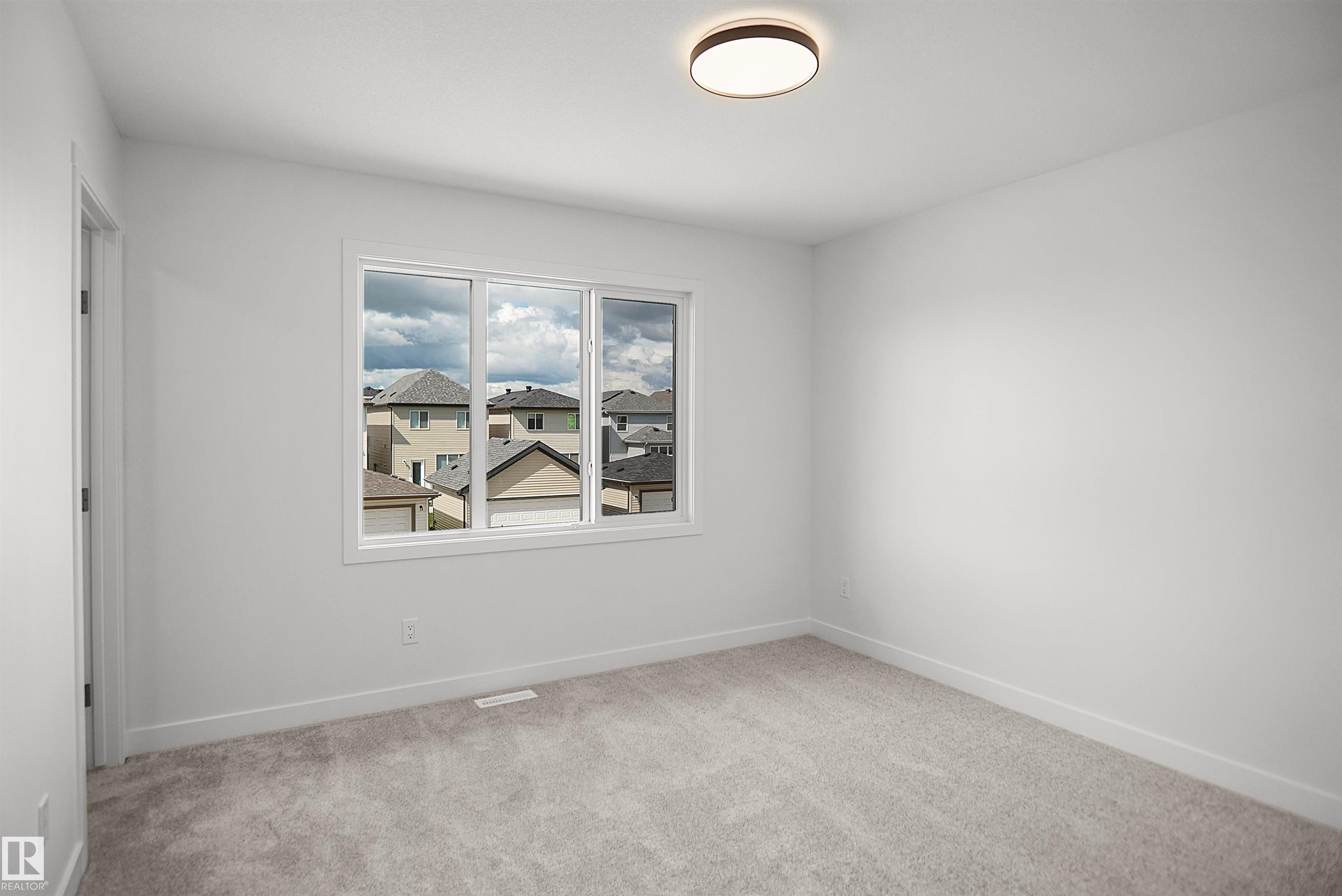 https://zimg.paragon.ice.com/ParagonImages/Property/PM/RAE/225408400/17/0/0/14ff4112782ee0f174143c4f4a4b9d6d/1/521bcb581dadd3bbfdea10abc90d834b/225408400-dc6293f4-5825-4019-b1b2-56d29cae49aa.JPG
