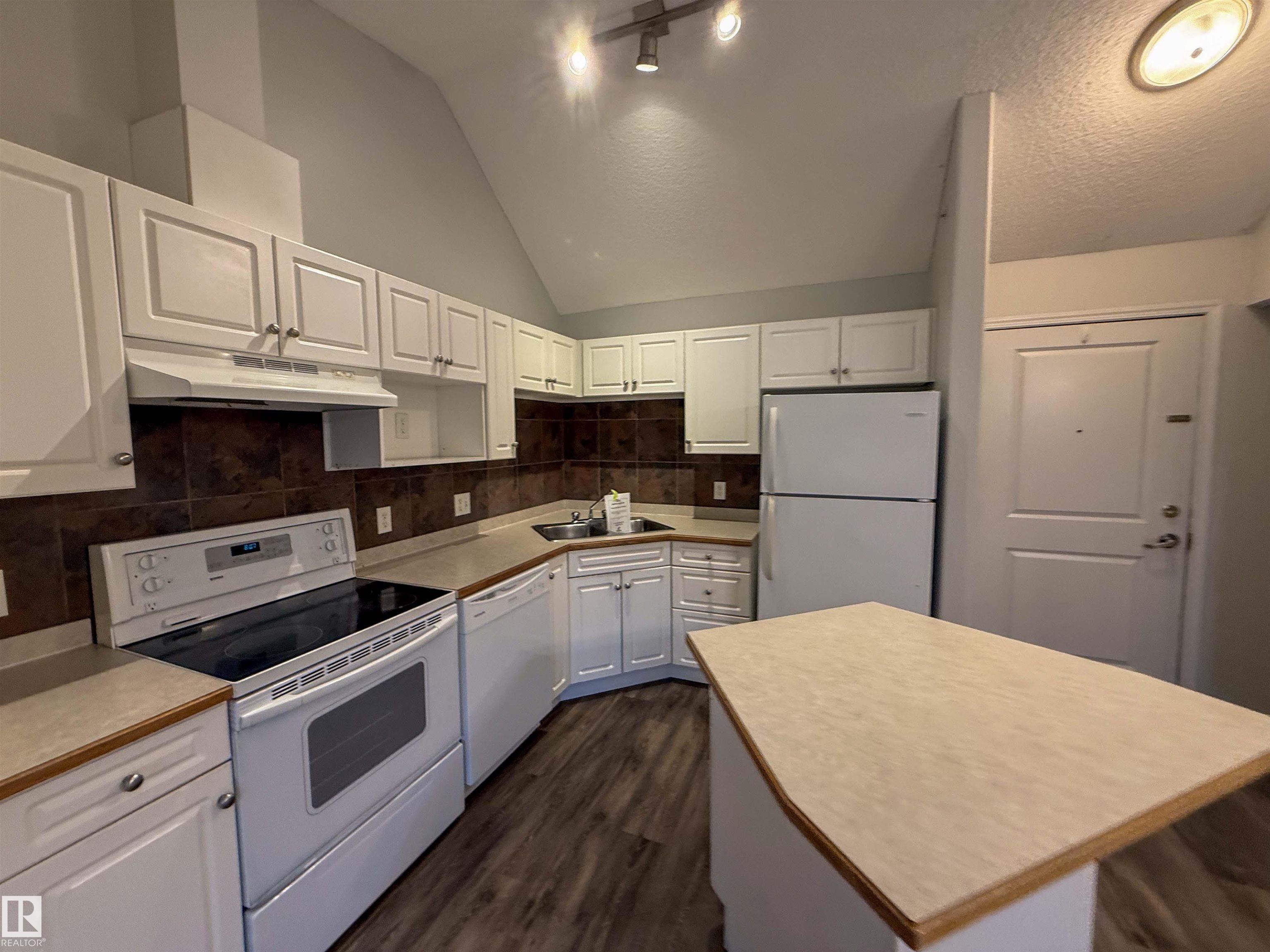 Photo 17 at 515 - 11325 83 Street NW, Parkdale, Edmonton
