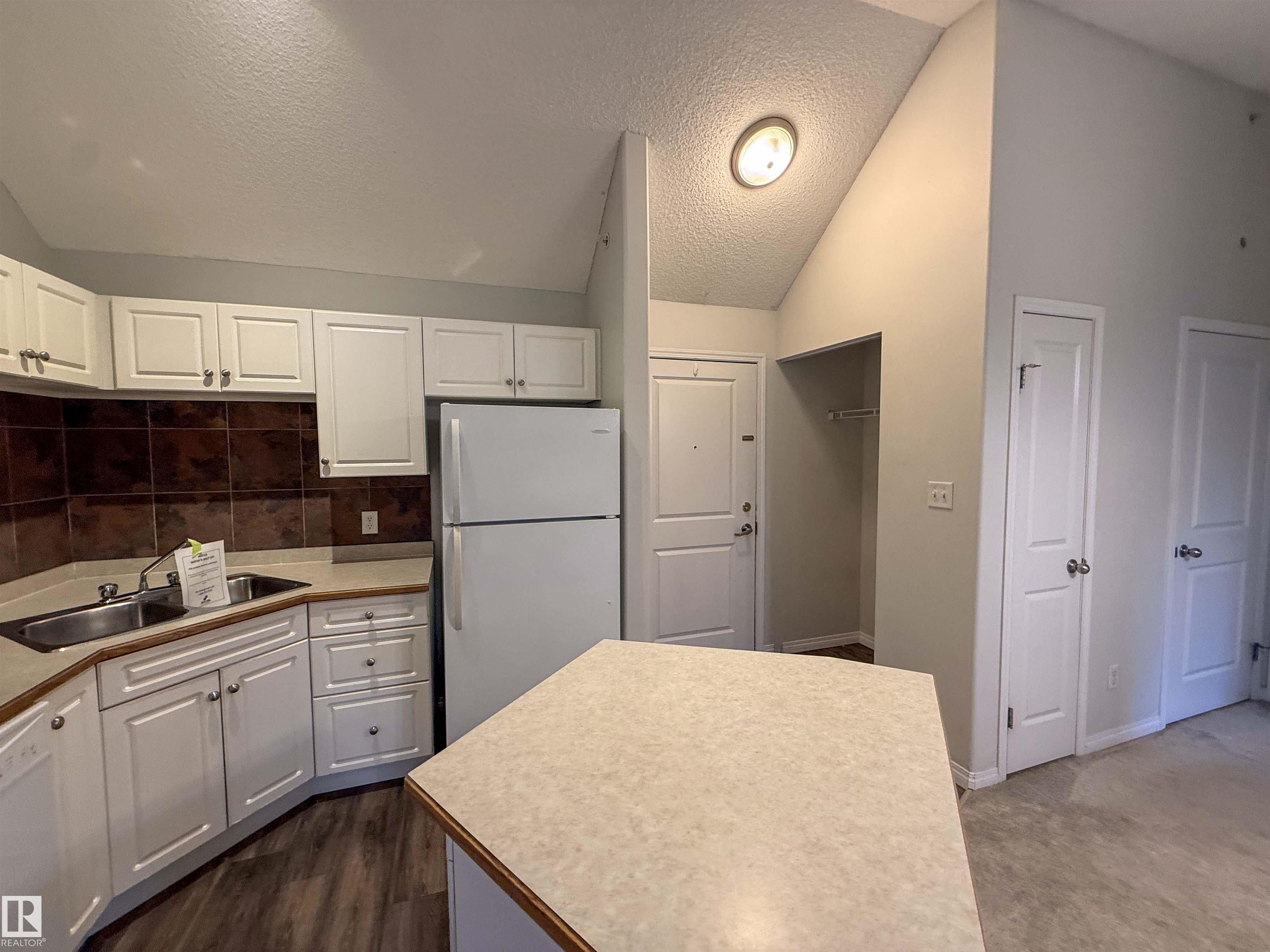 Photo 19 at 515 - 11325 83 Street NW, Parkdale, Edmonton