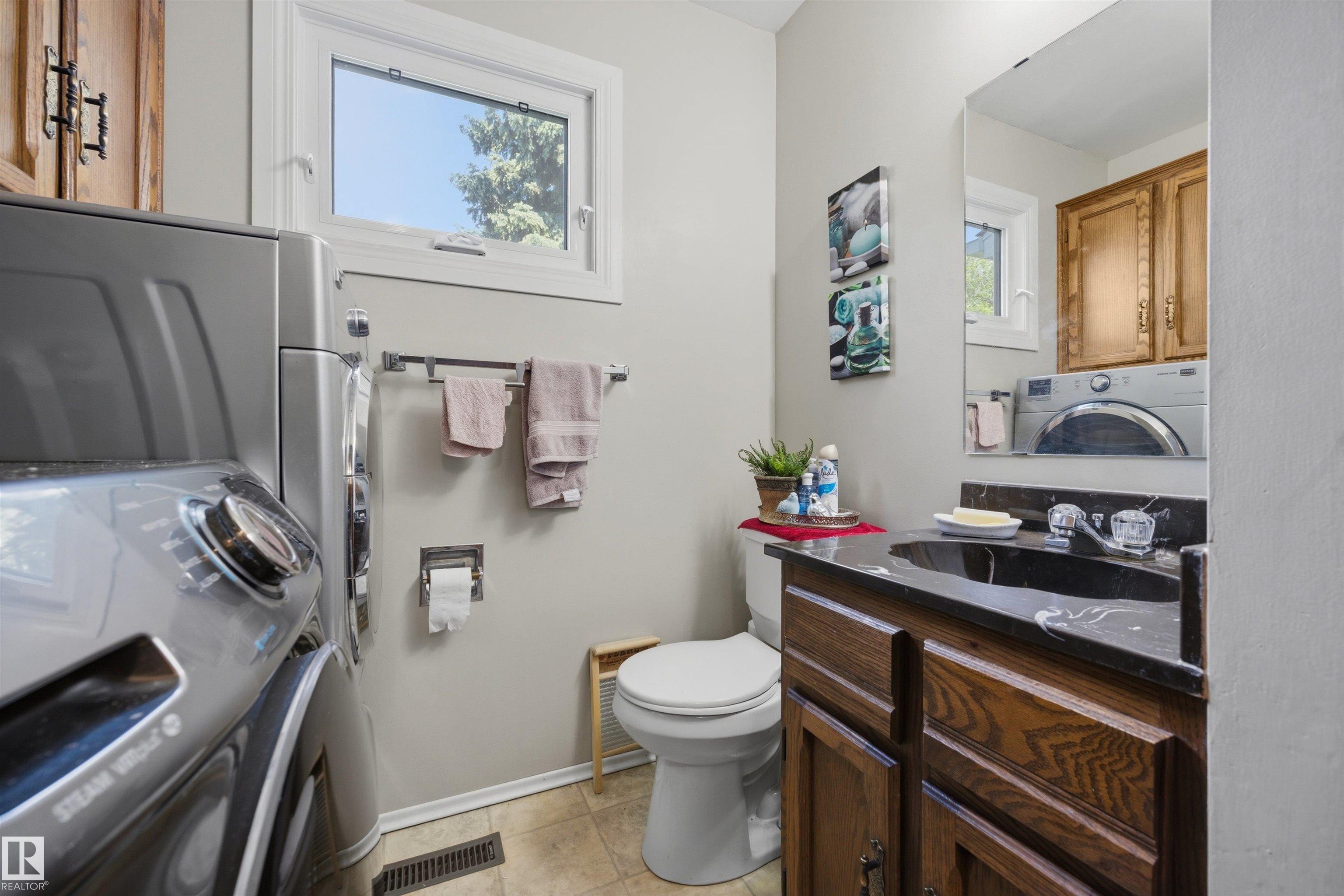Photo 39 at 39 Manor Drive, Mills Haven, Sherwood Park