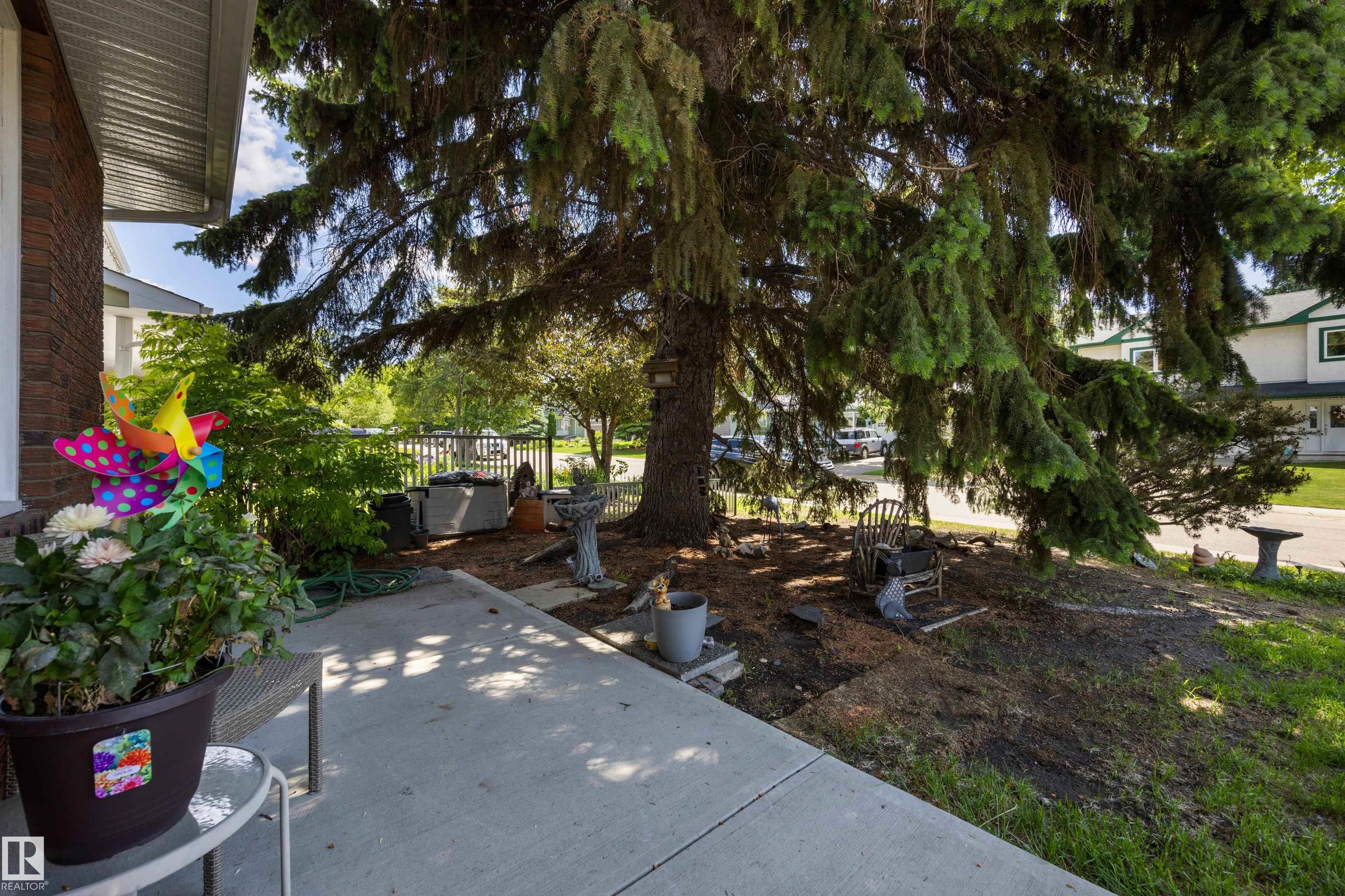 Photo 47 at 39 Manor Drive, Mills Haven, Sherwood Park