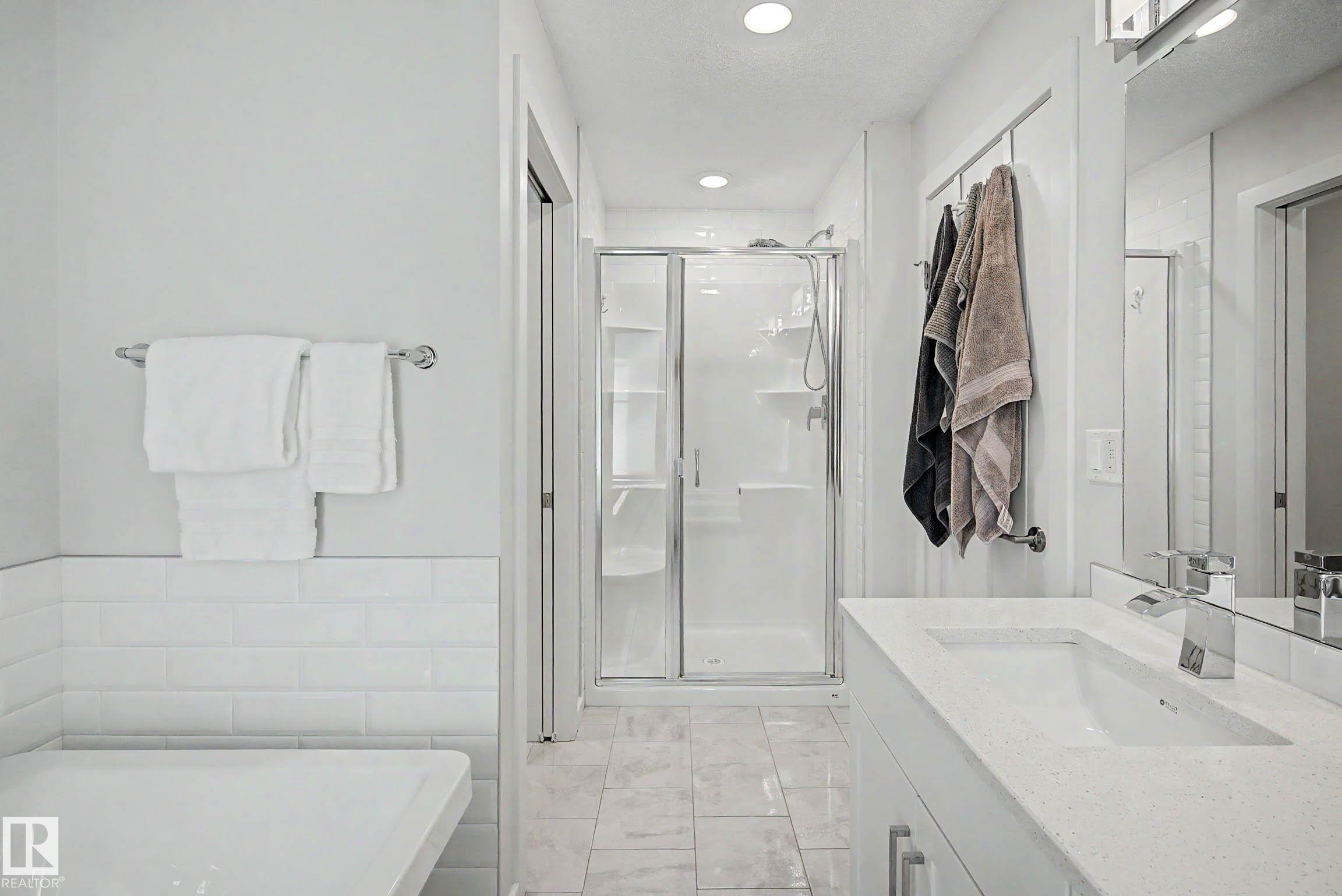 Photo 33 at 2451 Kelly Circle SW, Keswick, Edmonton