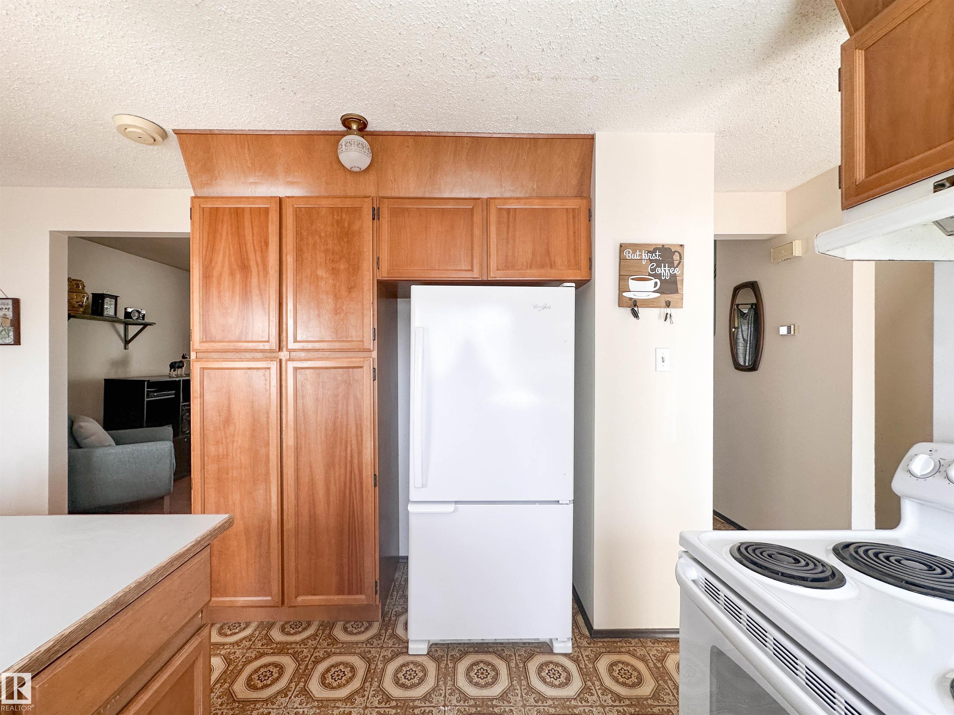 Photo 14 at 1 Forest Drive, Forest Lawn, St. Albert