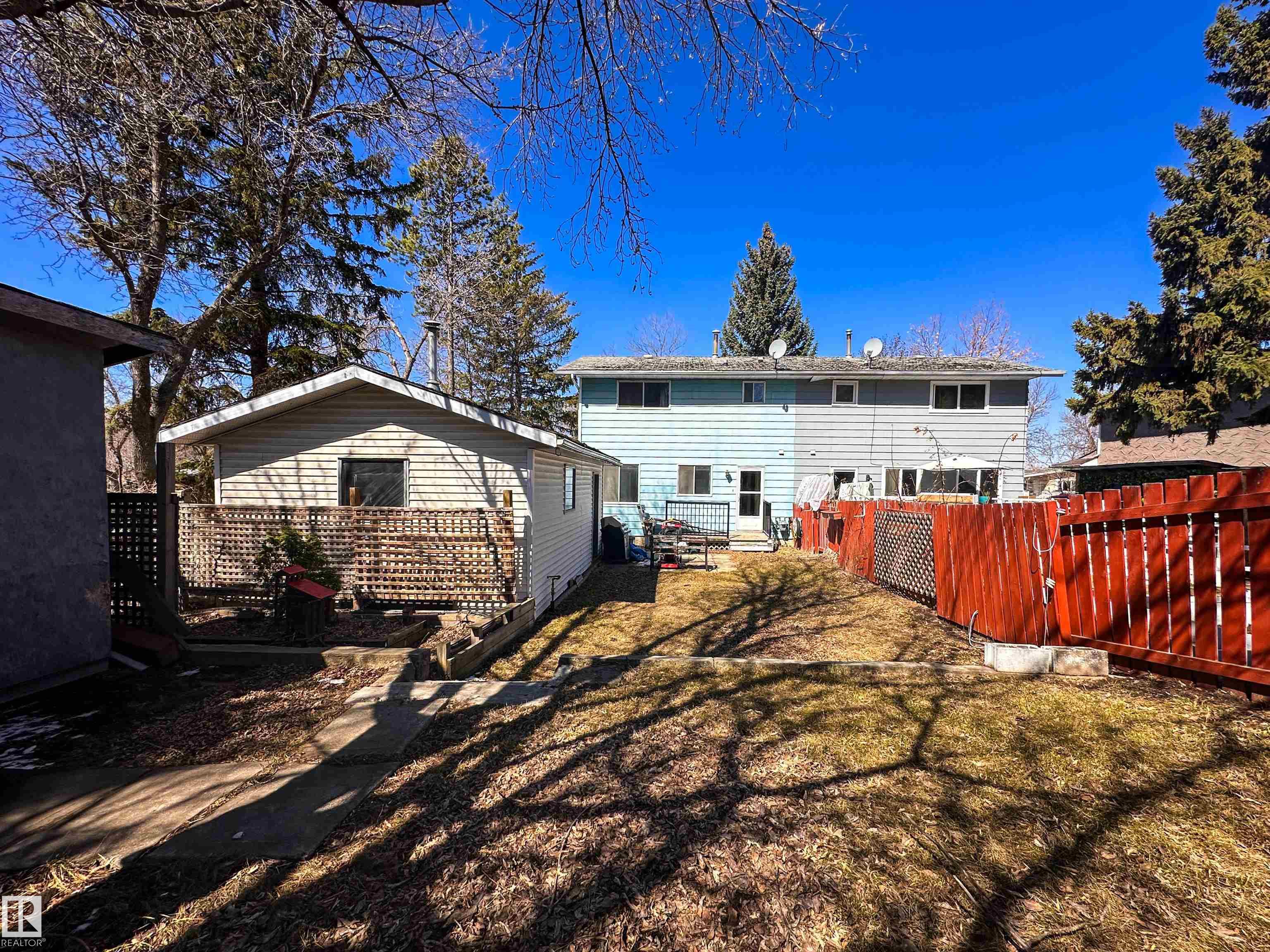 Photo 39 at 1 Forest Drive, Forest Lawn, St. Albert