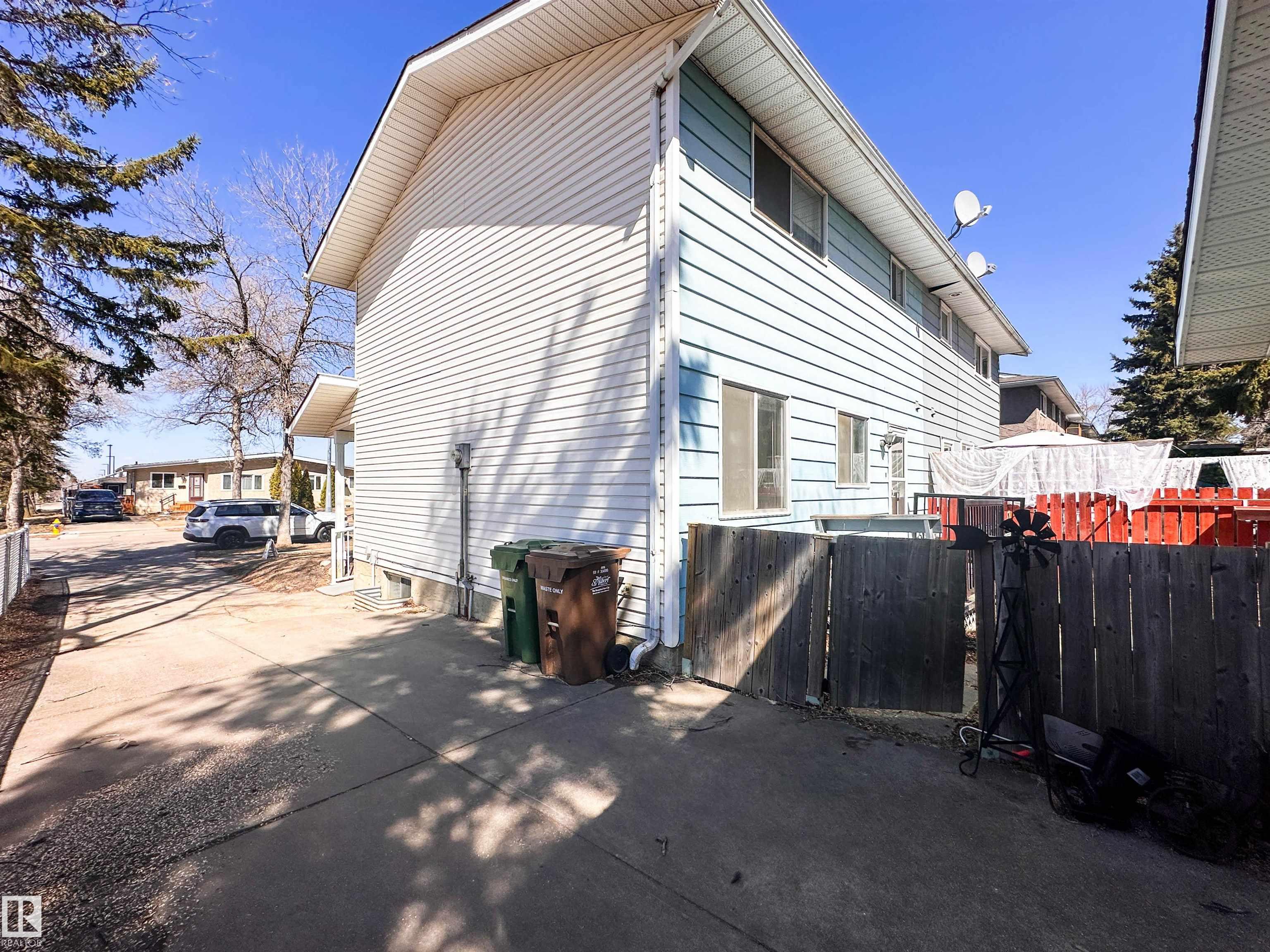 Photo 41 at 1 Forest Drive, Forest Lawn, St. Albert